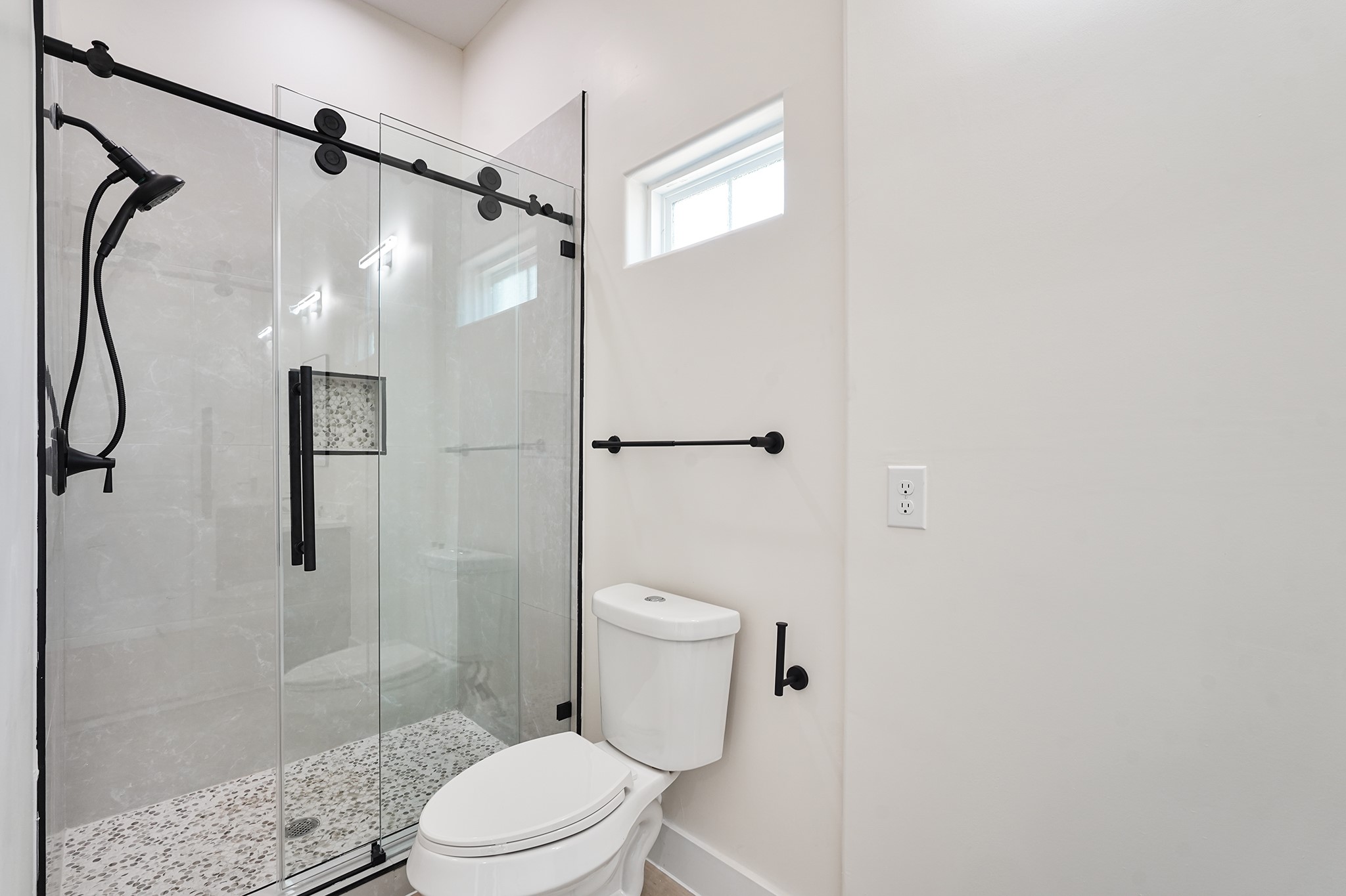 16654 Laurelwood Drive Property Photo 19