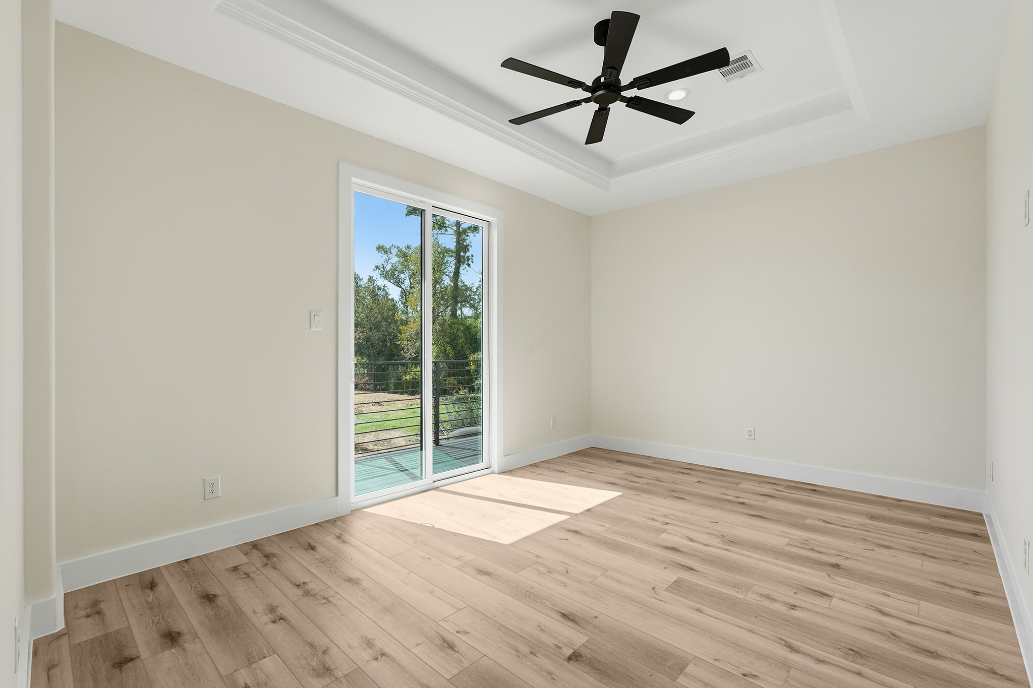 16654 Laurelwood Drive Property Photo 35