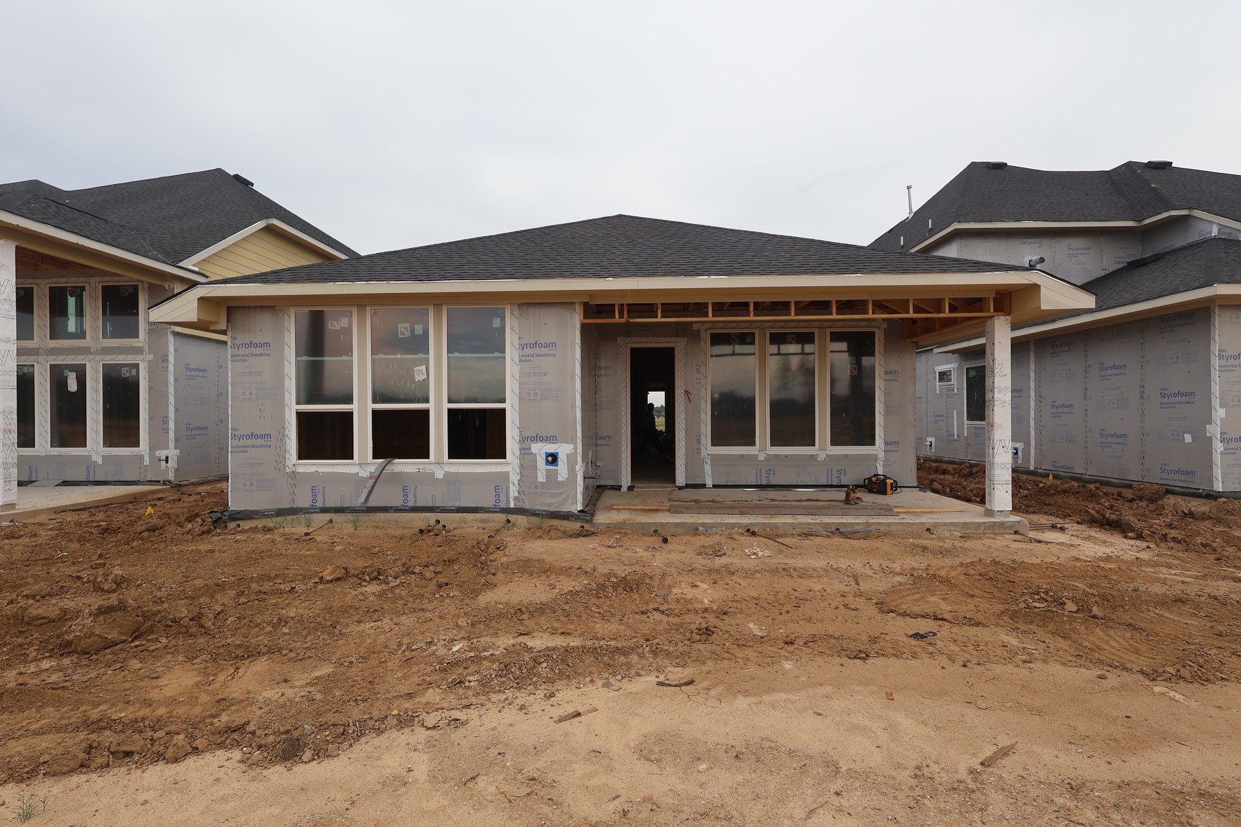 28174 Serene Point Drive Property Photo 3