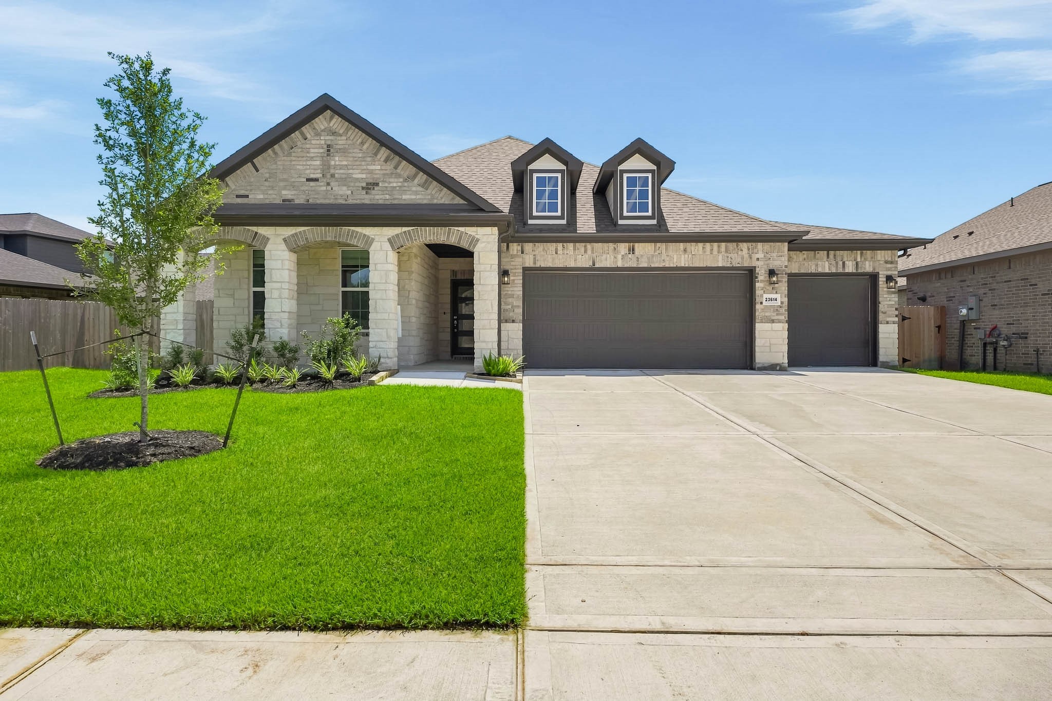 23614 Zinfandel Drive Property Photo 1
