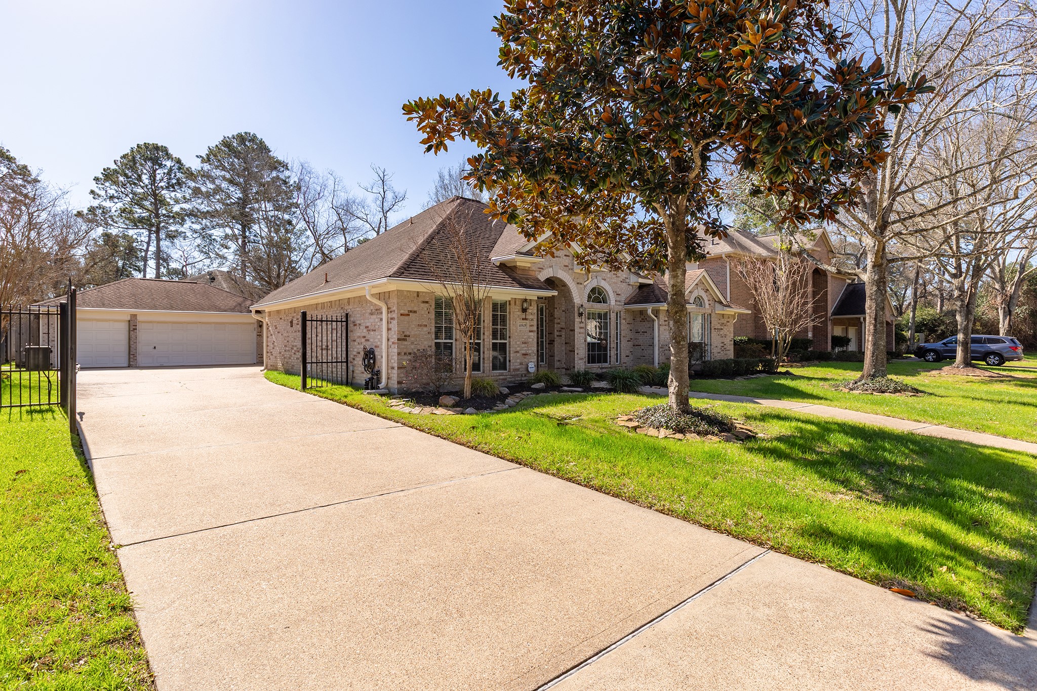11819 Regency Forest Drive Property Photo 36