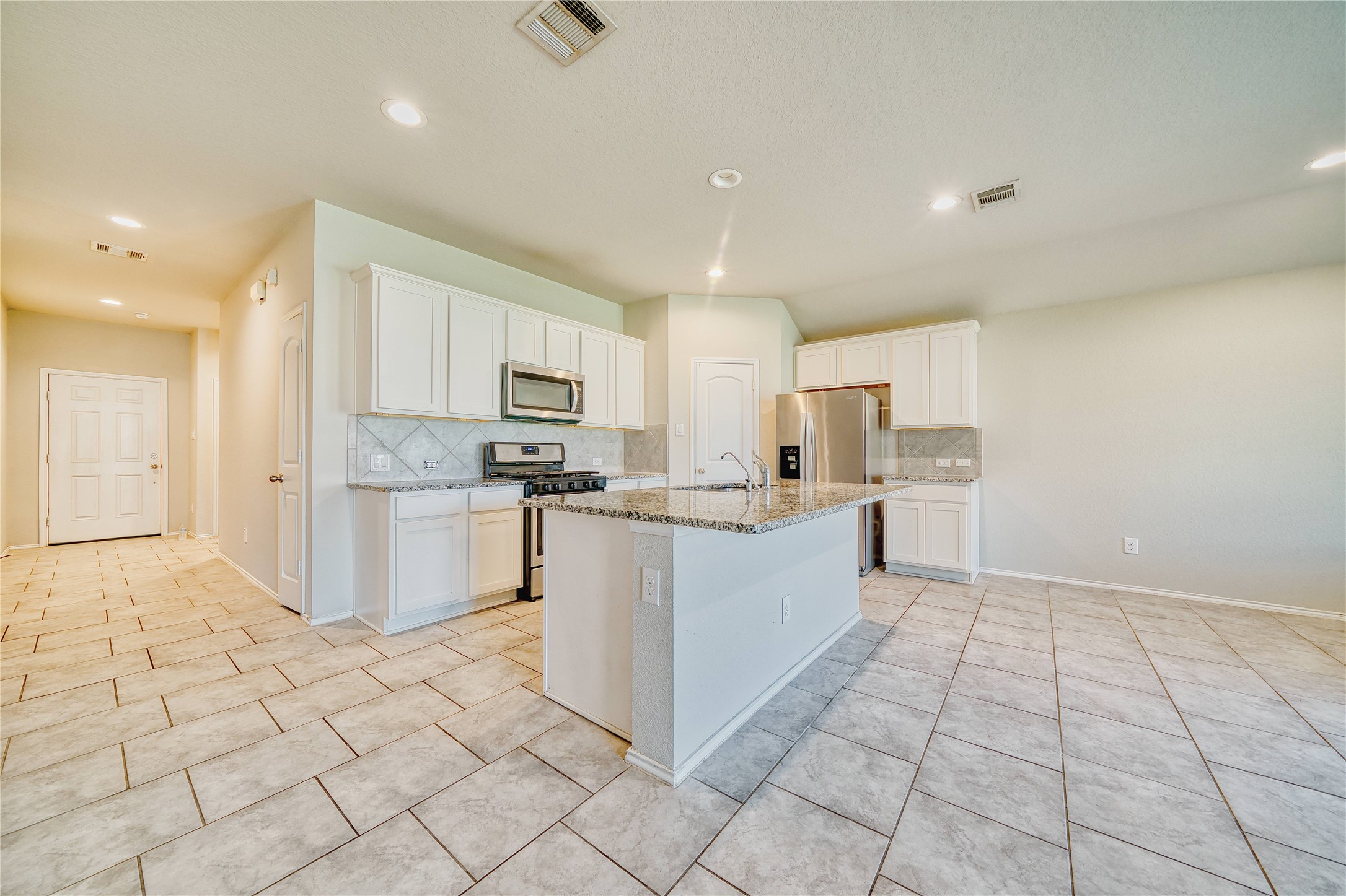 15226 Dinnet Berm Drive Property Photo 17