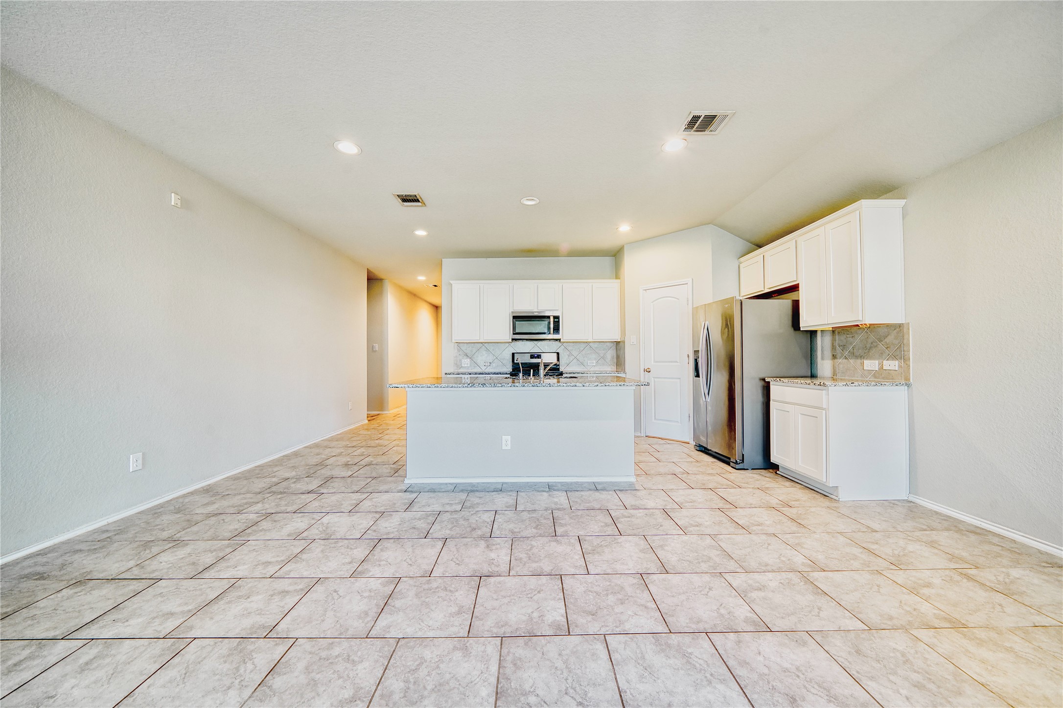 15226 Dinnet Berm Drive Property Photo 20