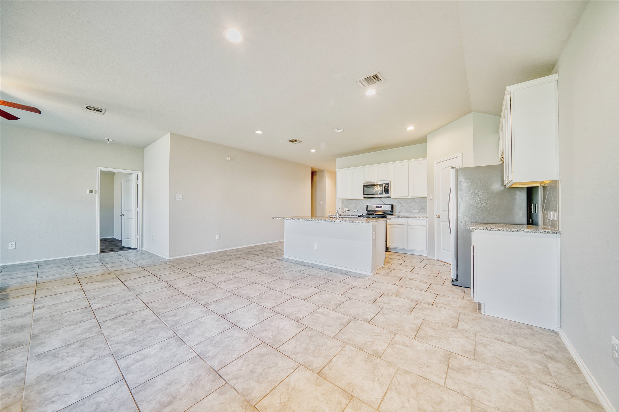 15226 Dinnet Berm Drive Property Photo 24