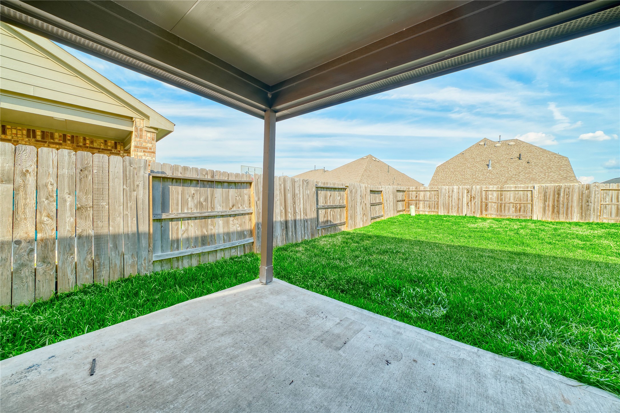 15226 Dinnet Berm Drive Property Photo 29