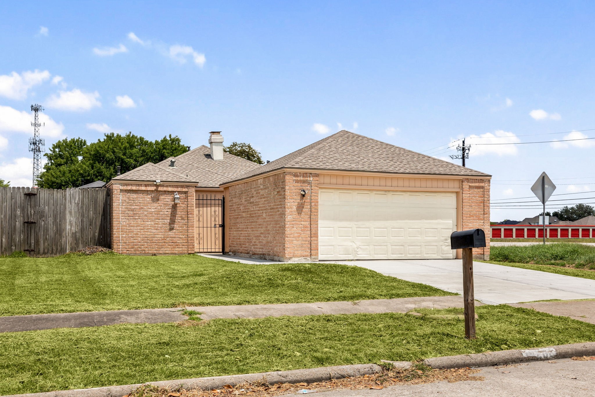 13206 Sharpbill Drive Property Photo 7