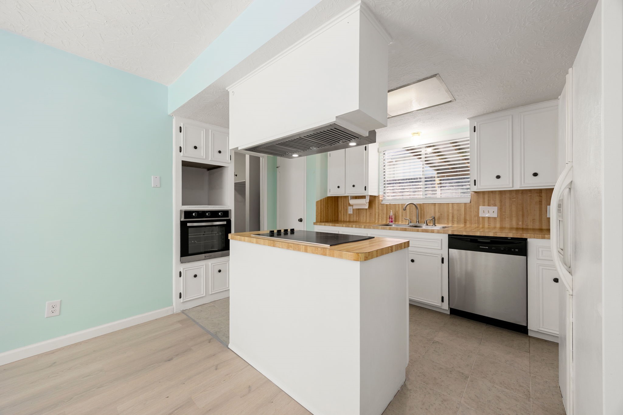 13206 Sharpbill Drive Property Photo 20