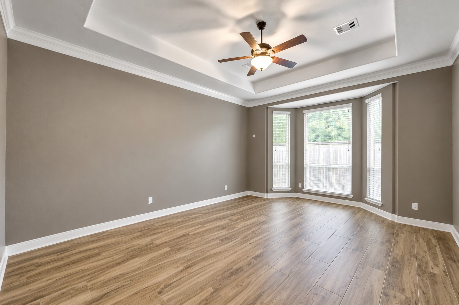 10402 Lake Palmetto Drive Property Photo 18