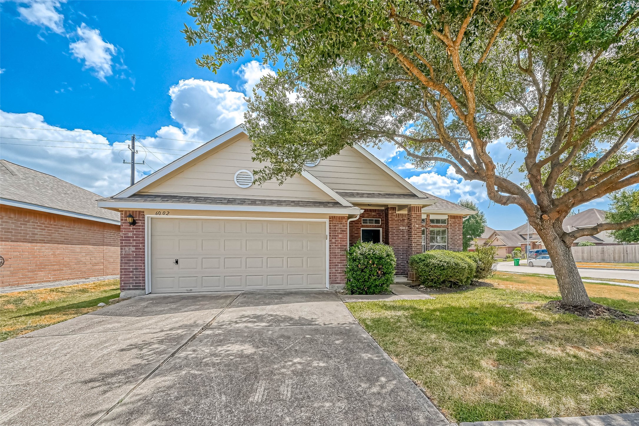 6002 Sandy Creek Drive Property Photo