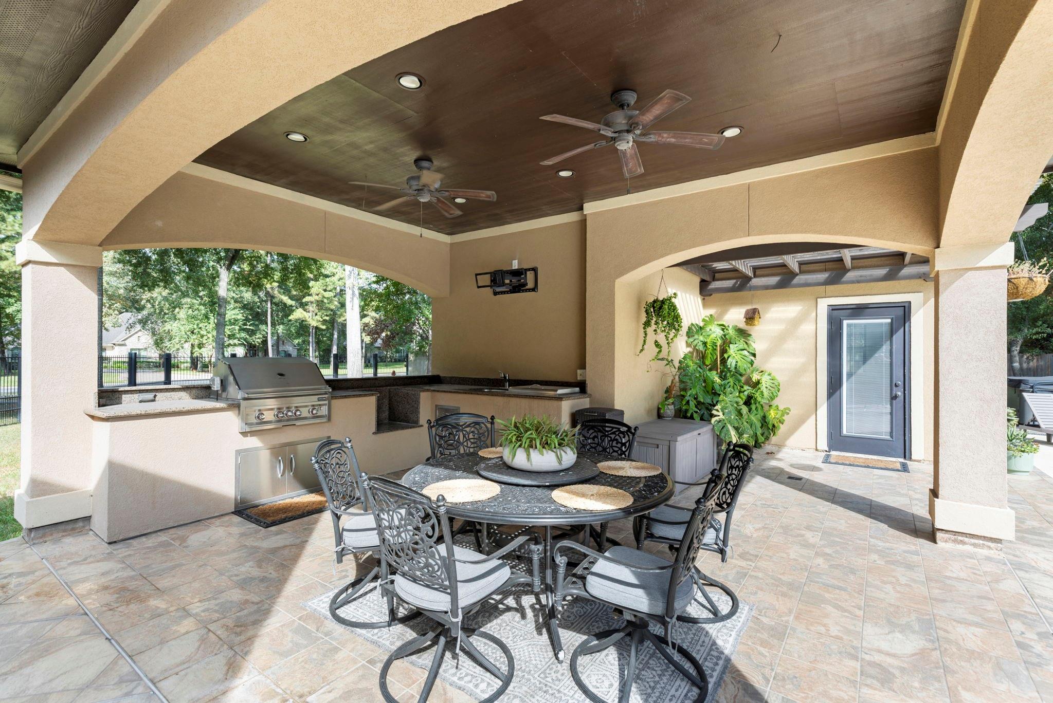 4103 Tee Tree Court Property Photo 4