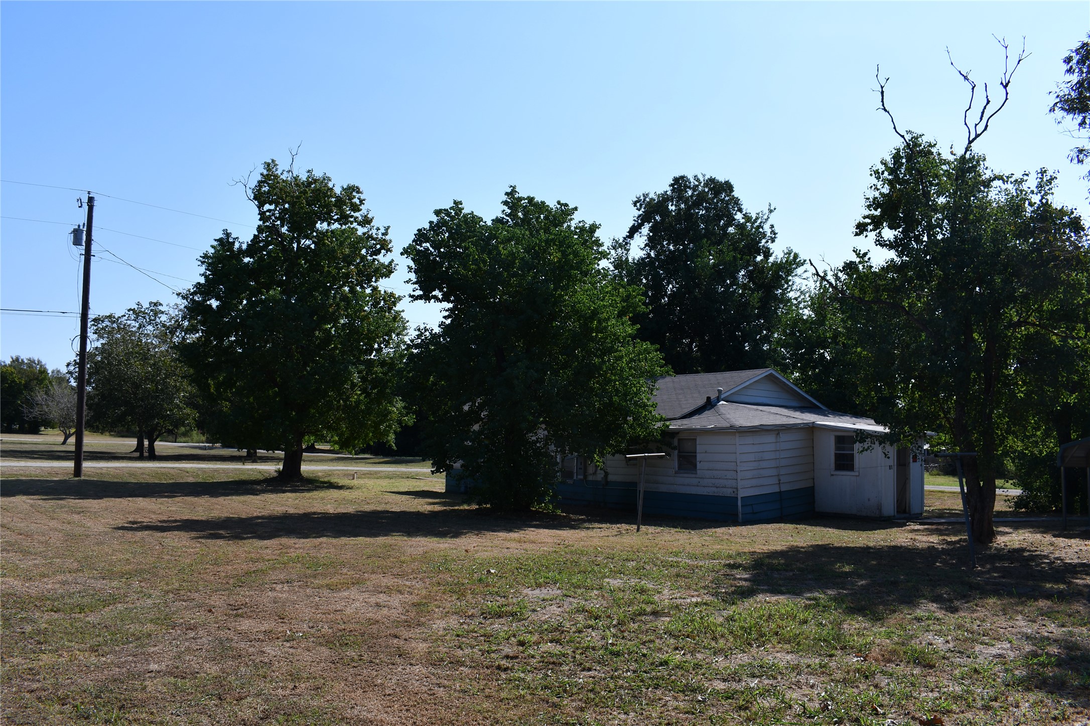 805 Caldwell Street Property Photo 8