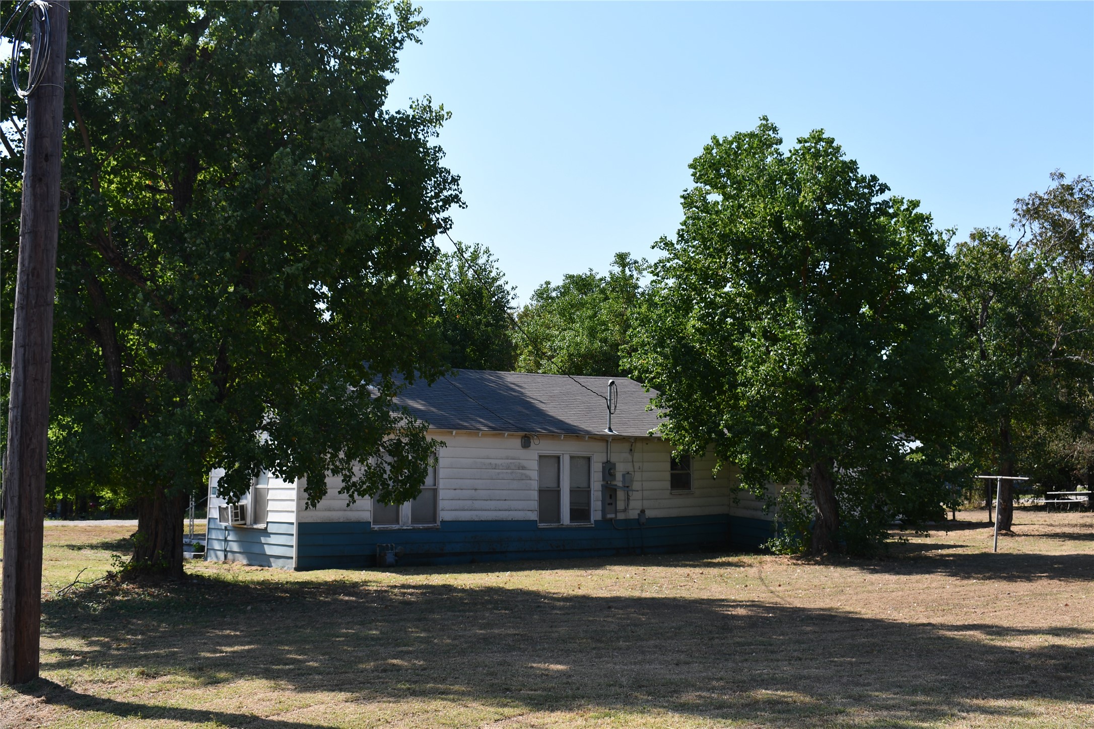 805 Caldwell Street Property Photo 9