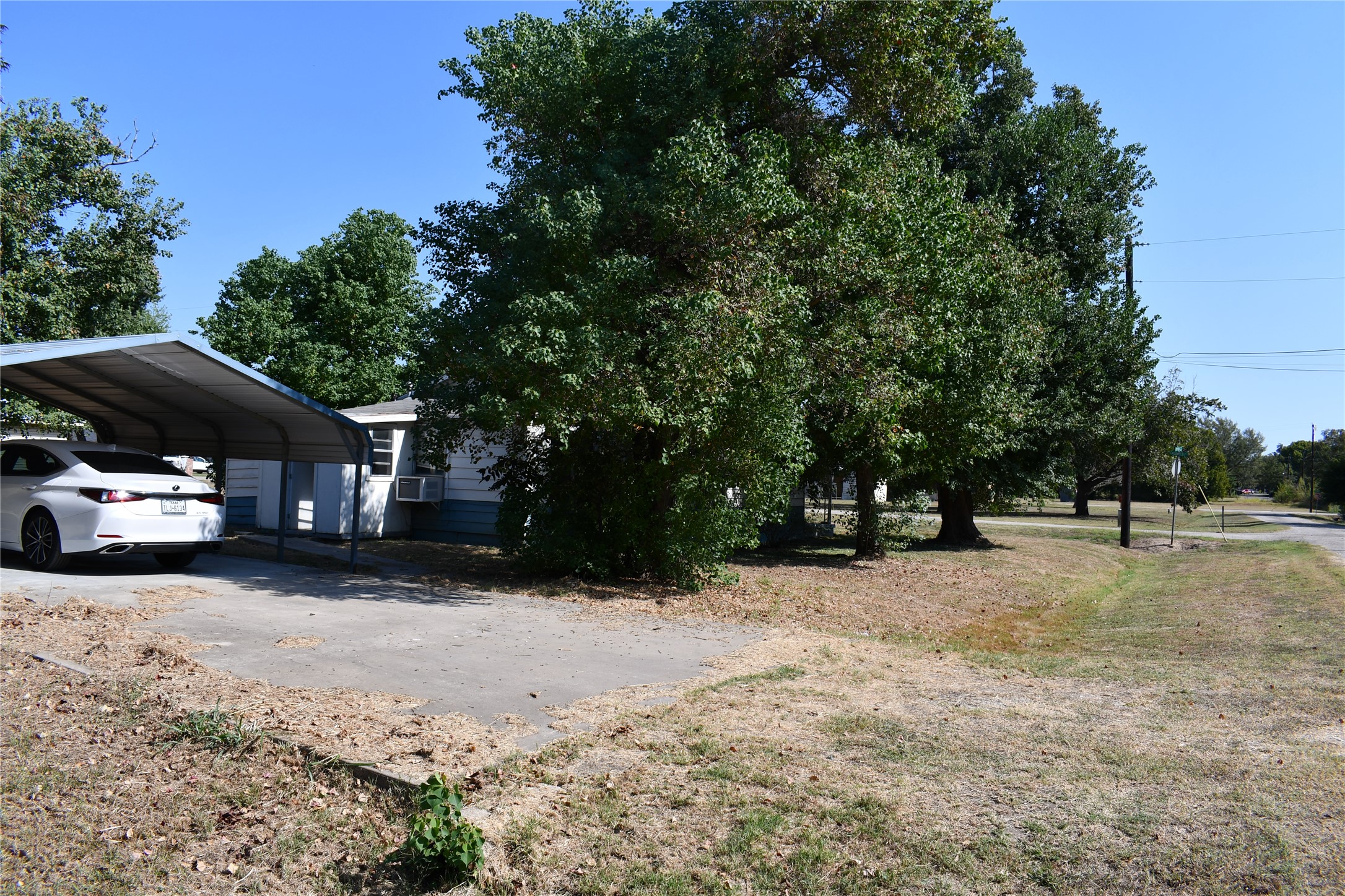 805 Caldwell Street Property Photo 11