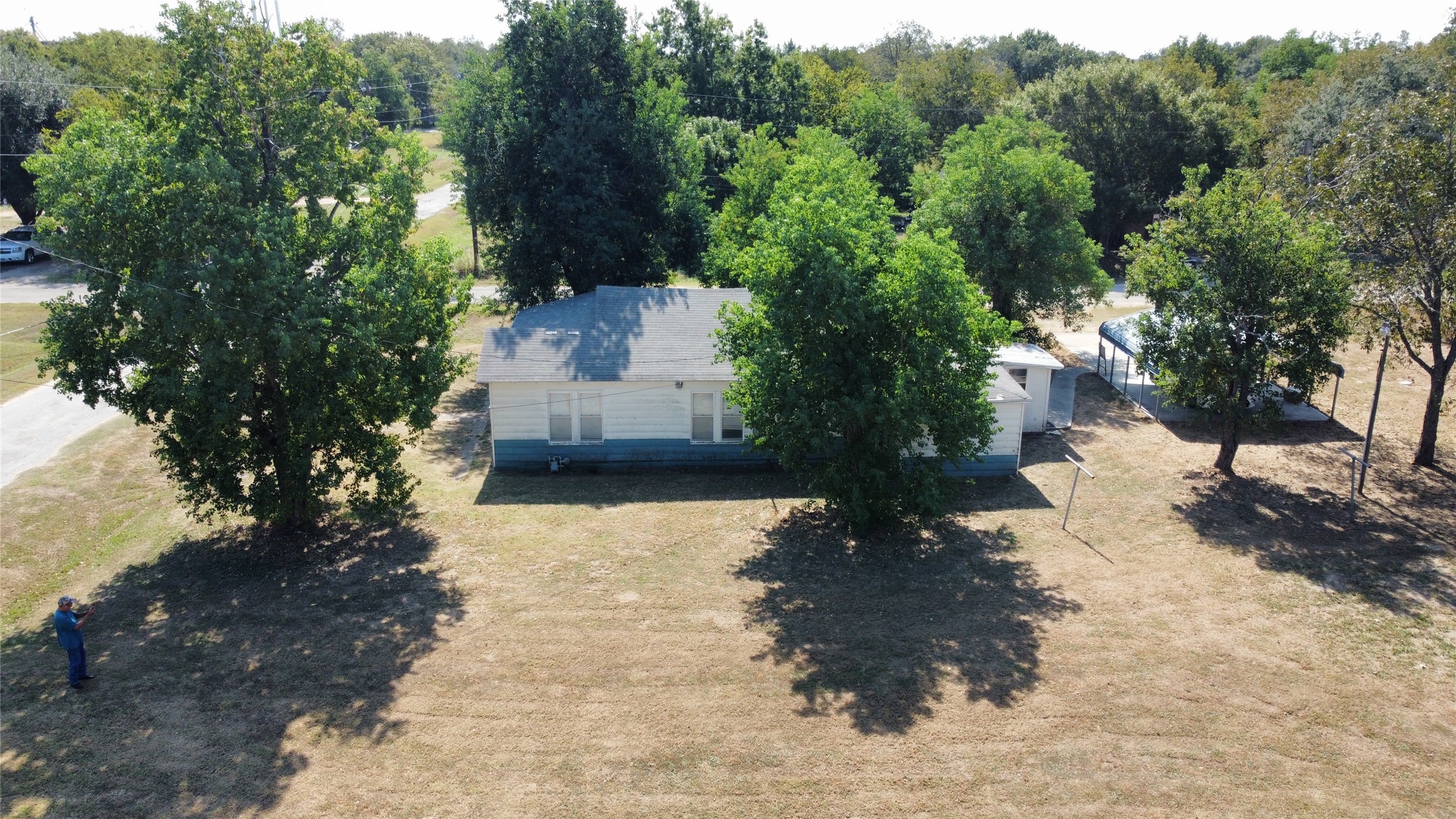 805 Caldwell Street Property Photo 15