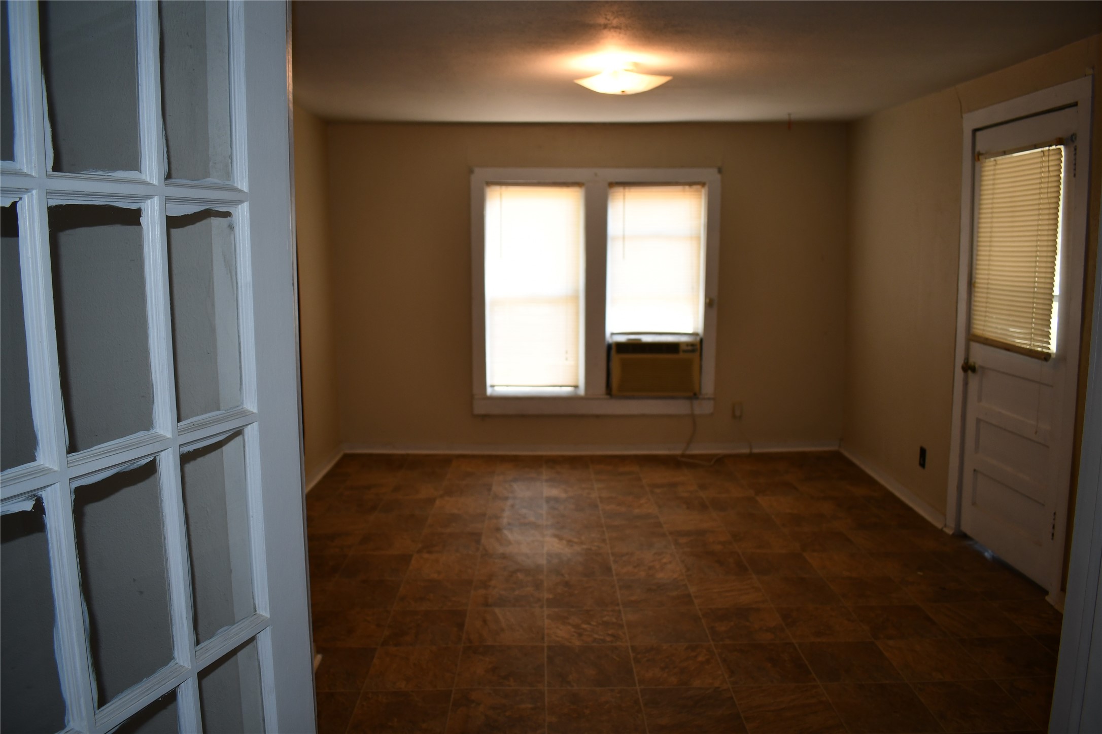 805 Caldwell Street Property Photo 17