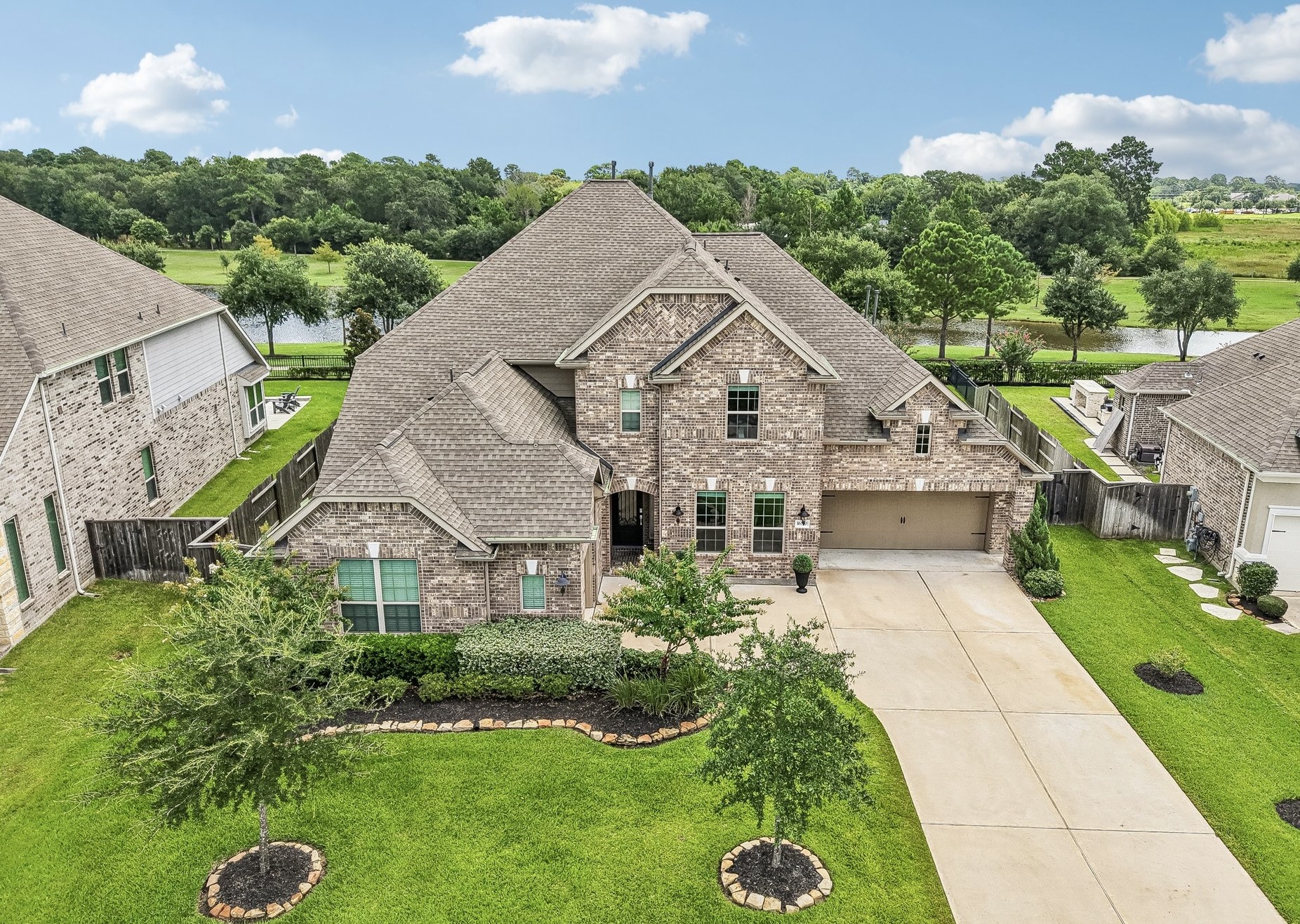 16810 Harbor Falls Drive Property Photo 1