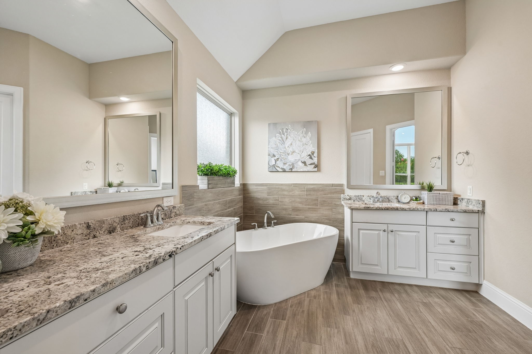 16810 Harbor Falls Drive Property Photo 4