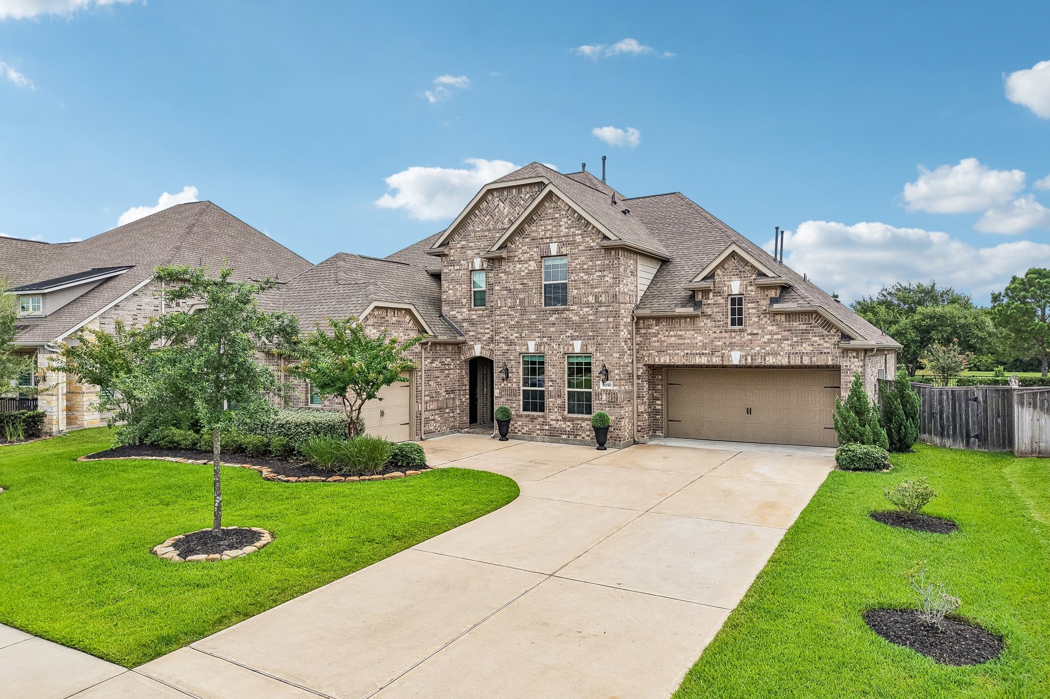 16810 Harbor Falls Drive Property Photo 8