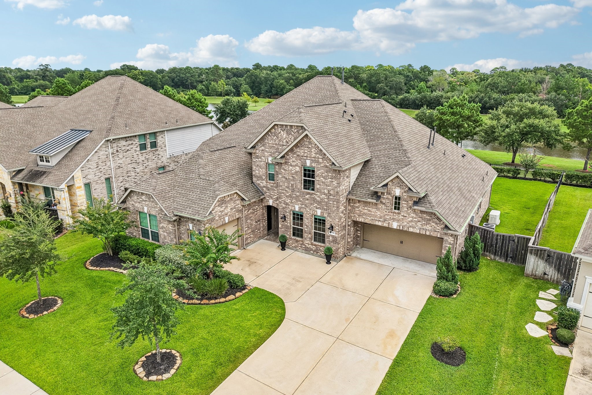 16810 Harbor Falls Drive Property Photo 10
