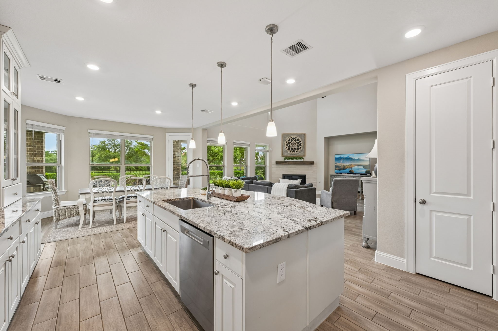 16810 Harbor Falls Drive Property Photo 21