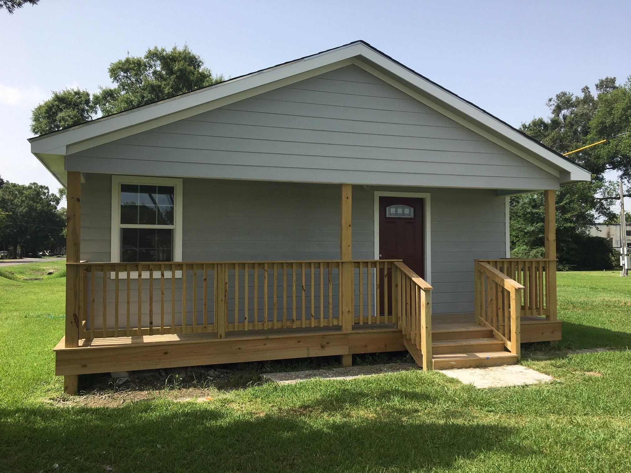 412 Stowell Street Property Photo 1