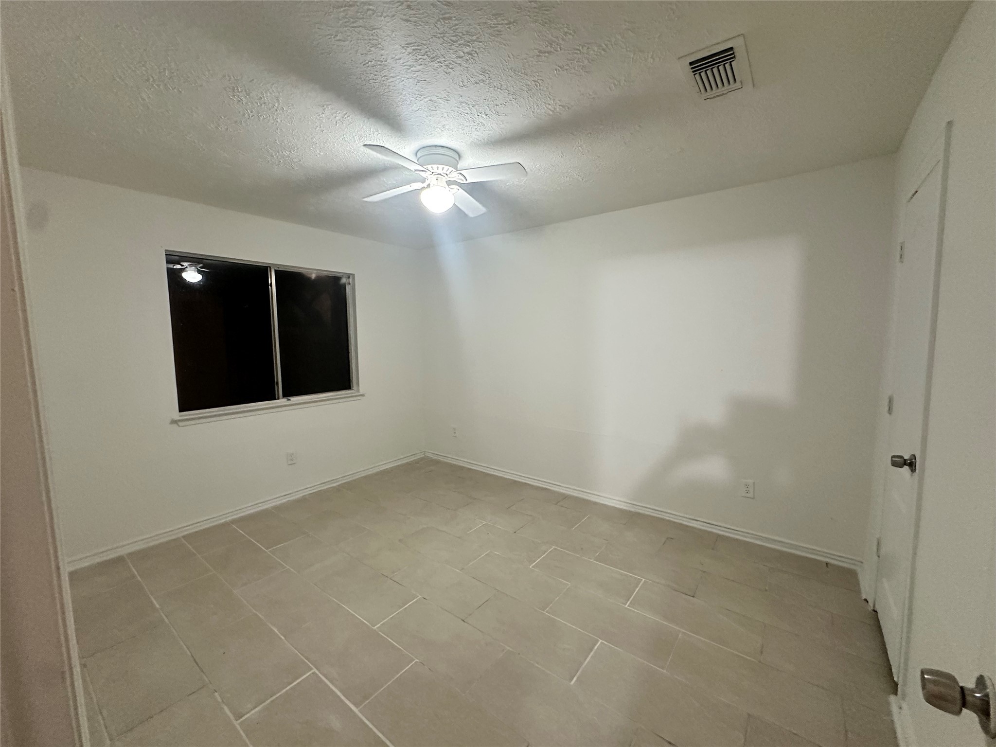 2415 Blackridge Road Property Photo 4