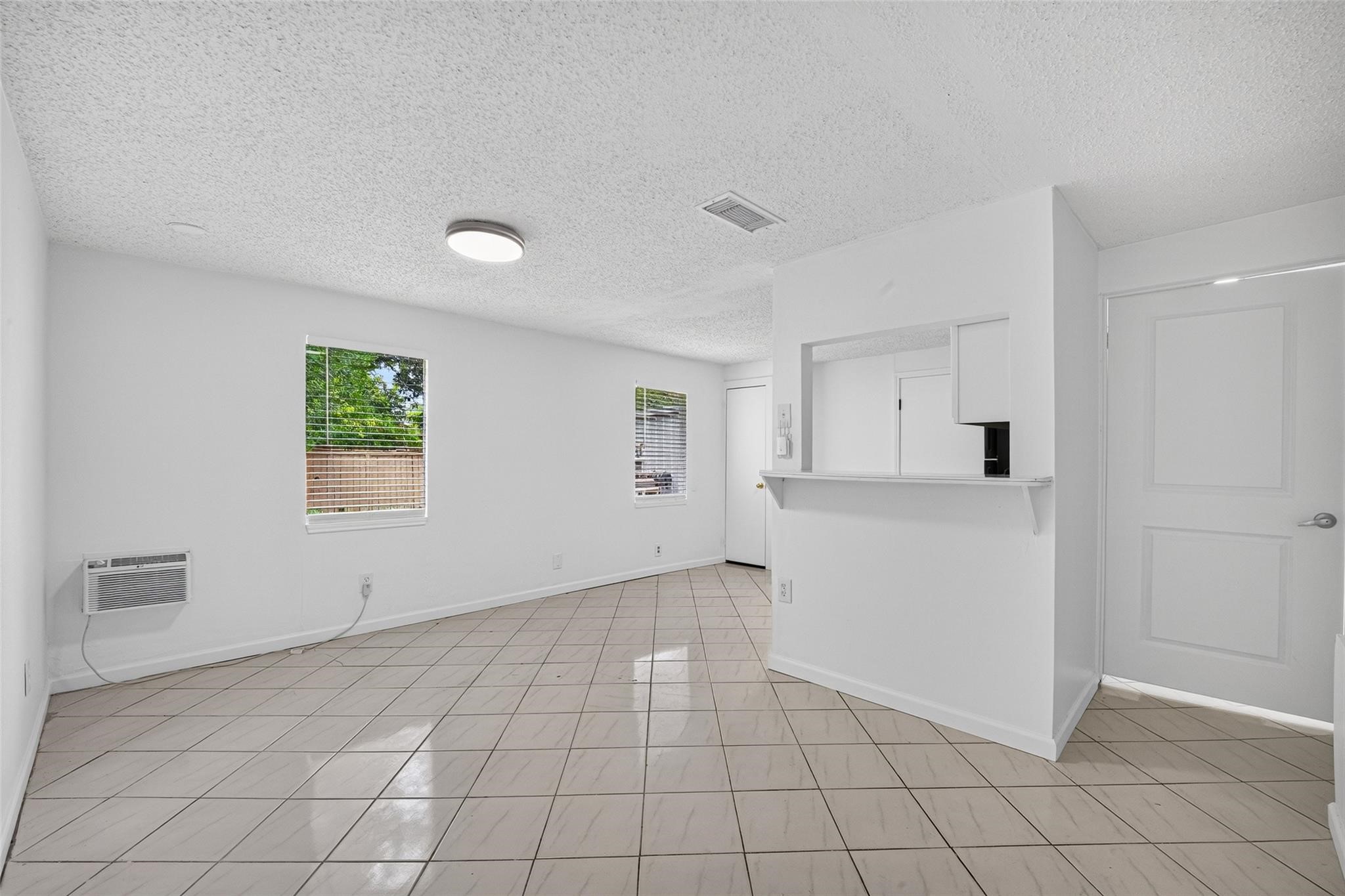 6910 Bintliff Boulevard B Property Photo 7