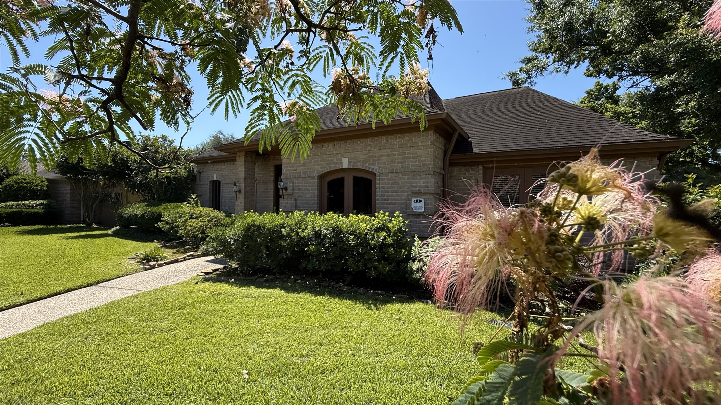 11527 Cedar Creek Drive Property Photo 1