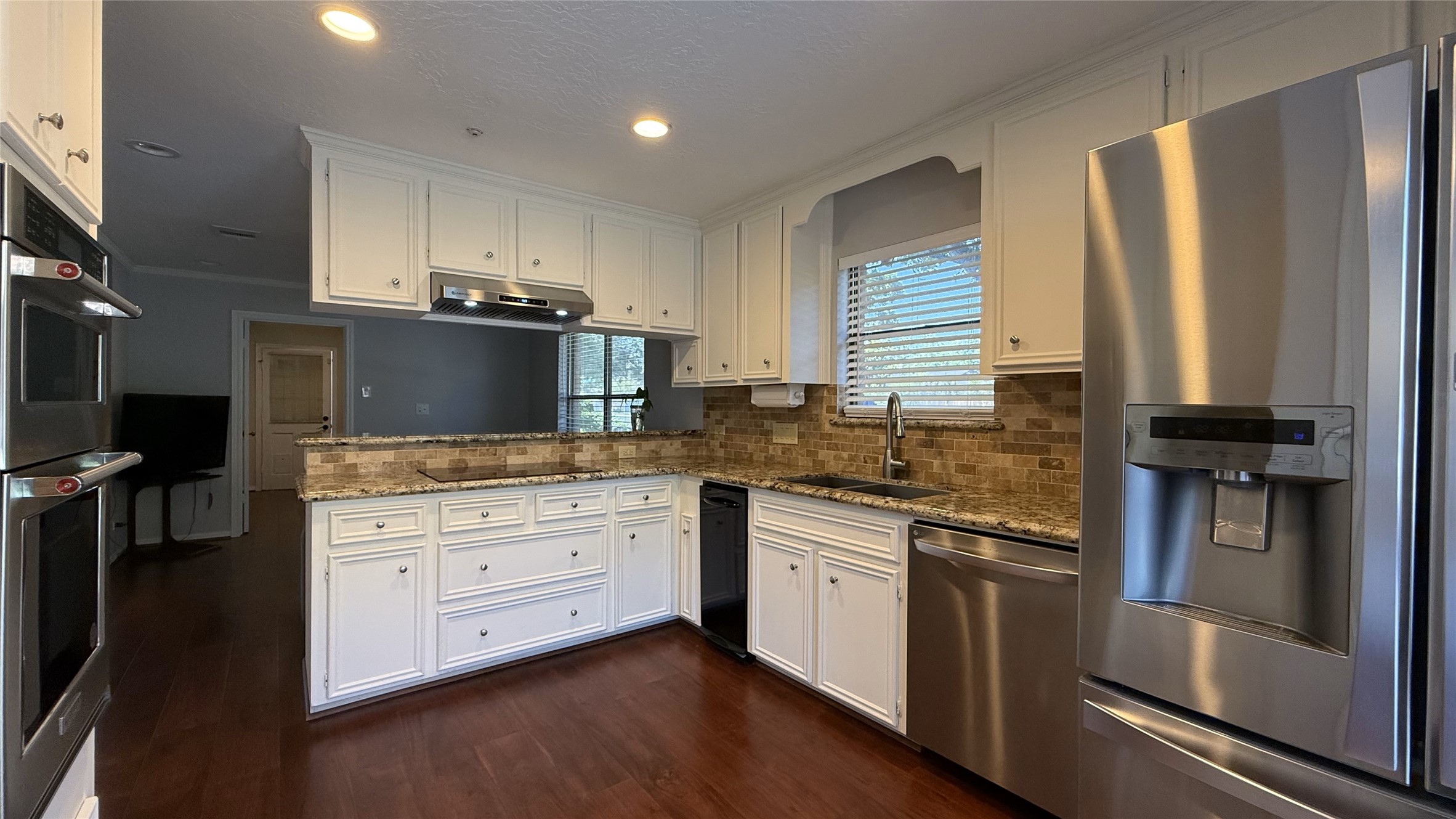 11527 Cedar Creek Drive Property Photo 12