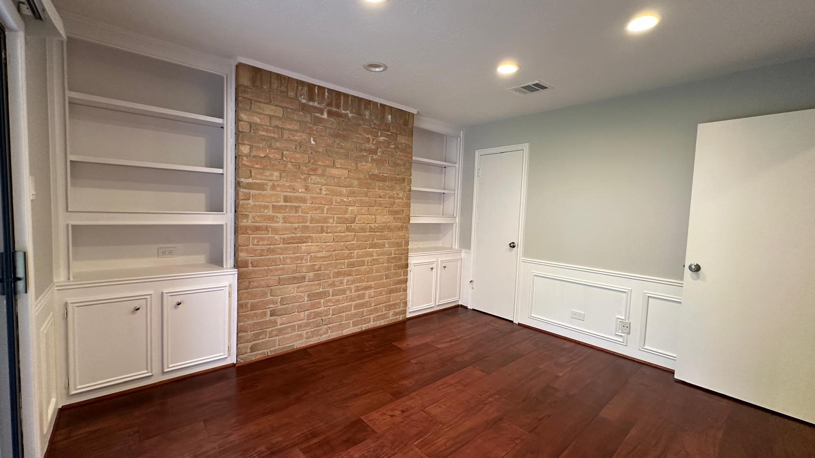 11527 Cedar Creek Drive Property Photo 20