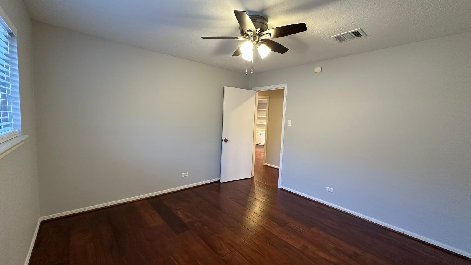 11527 Cedar Creek Drive Property Photo 22