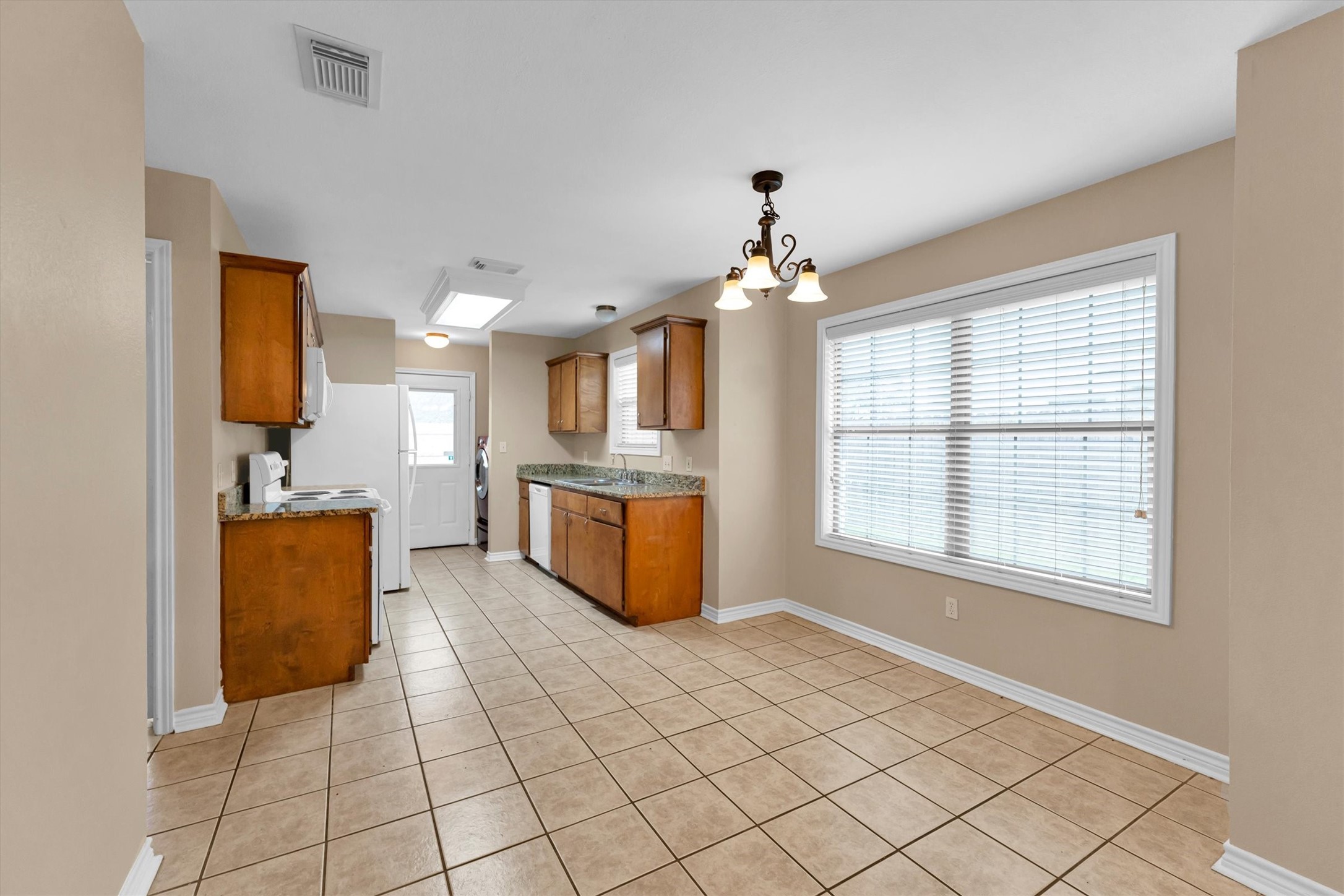 112 Vista Way Property Photo 10