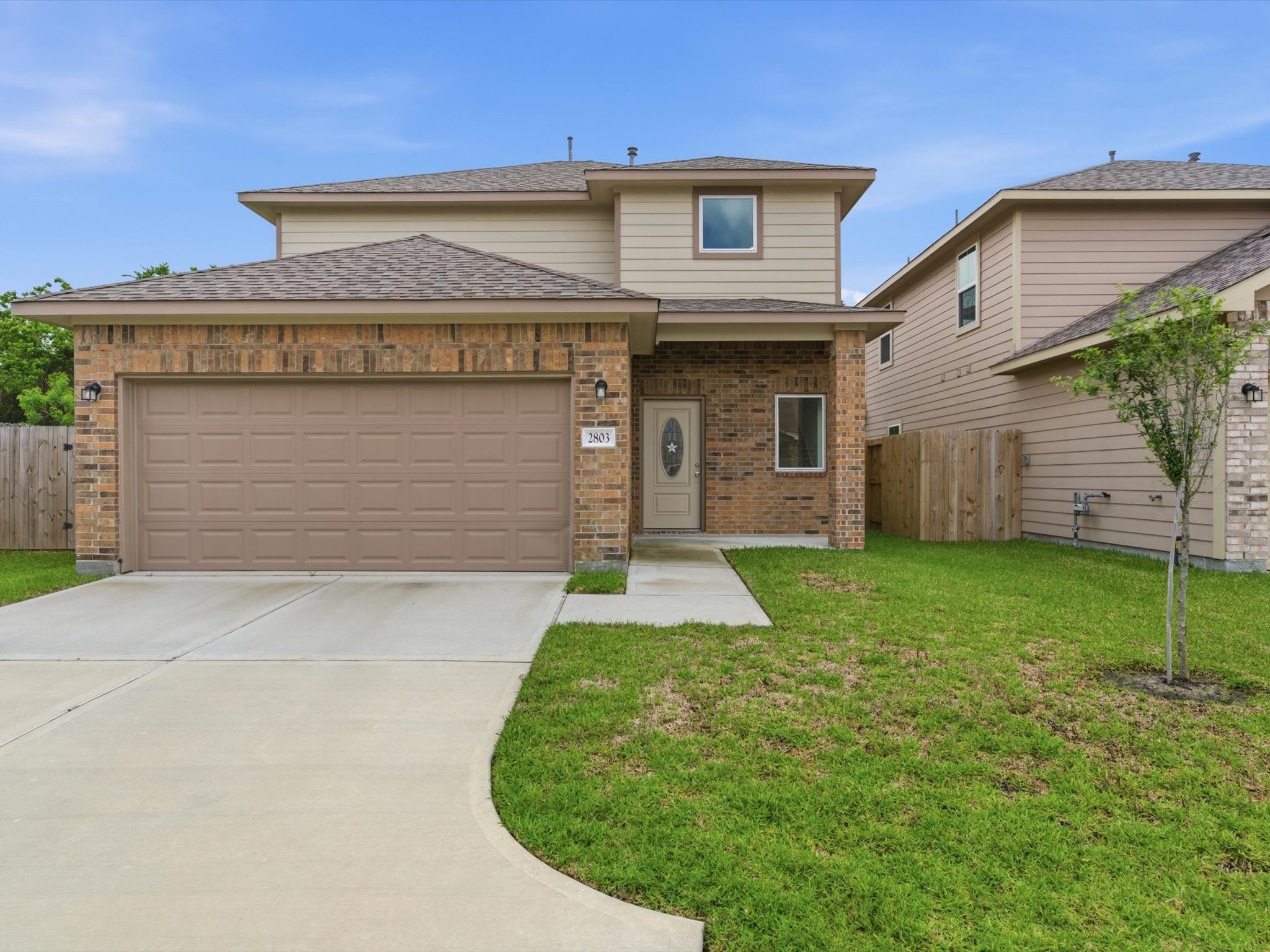 2803 Topiary Lane Property Photo 3