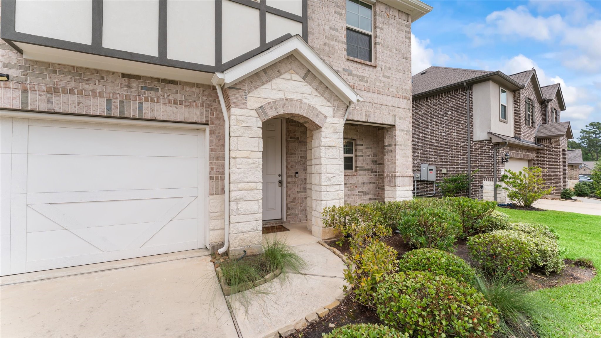 327 Honey Mesquite Path Property Photo 5