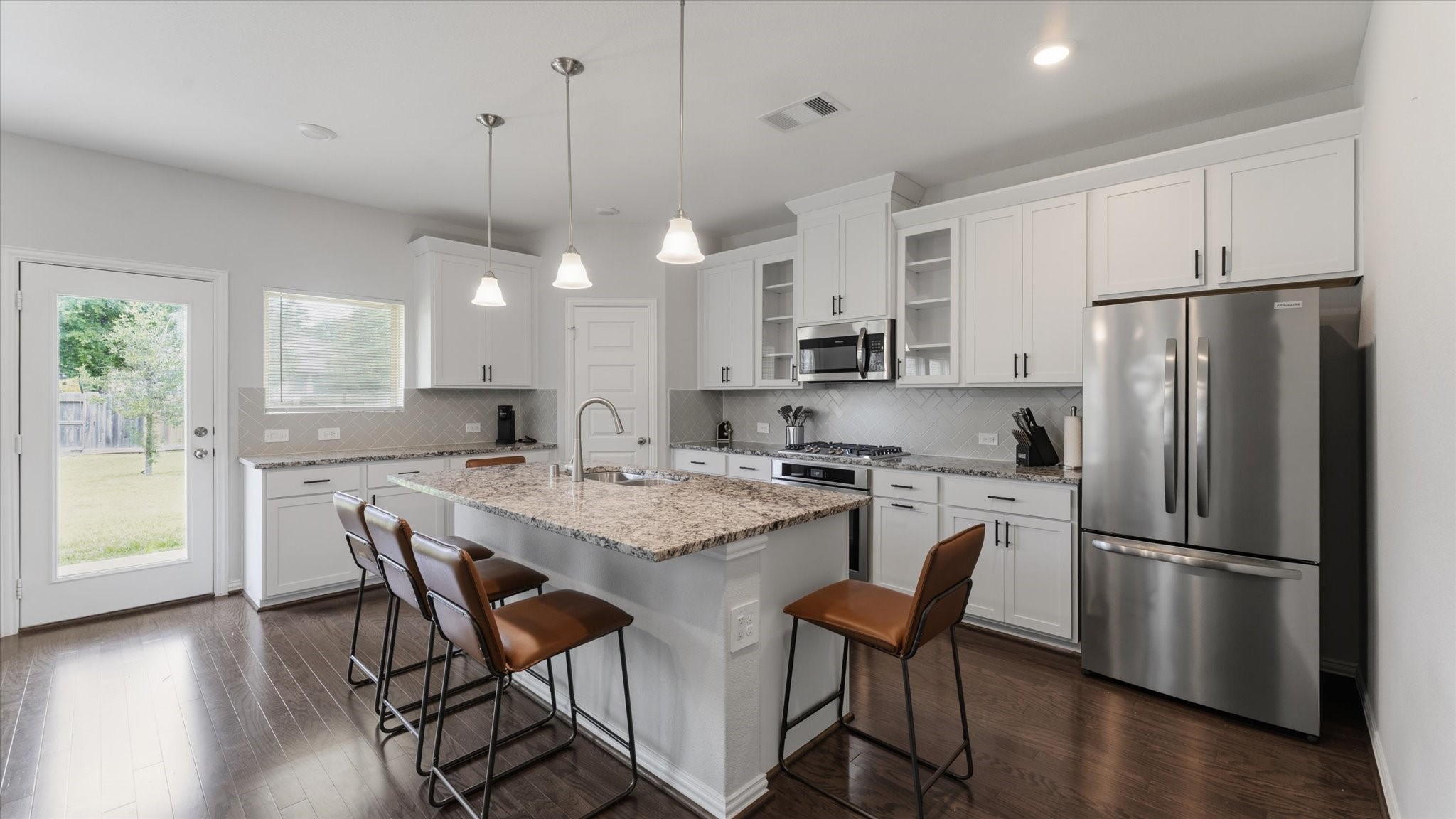 327 Honey Mesquite Path Property Photo 8