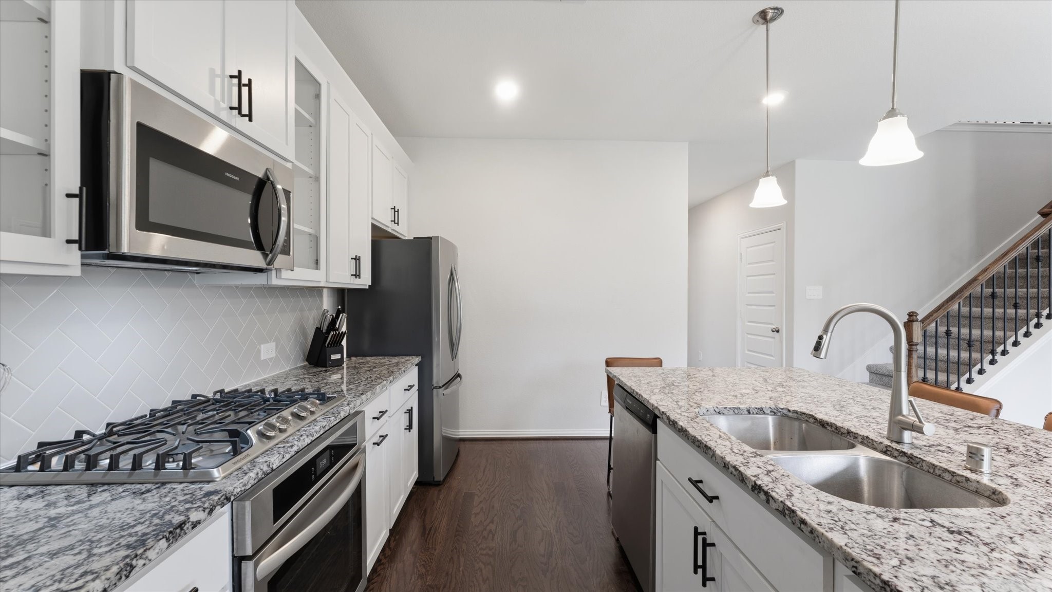327 Honey Mesquite Path Property Photo 11