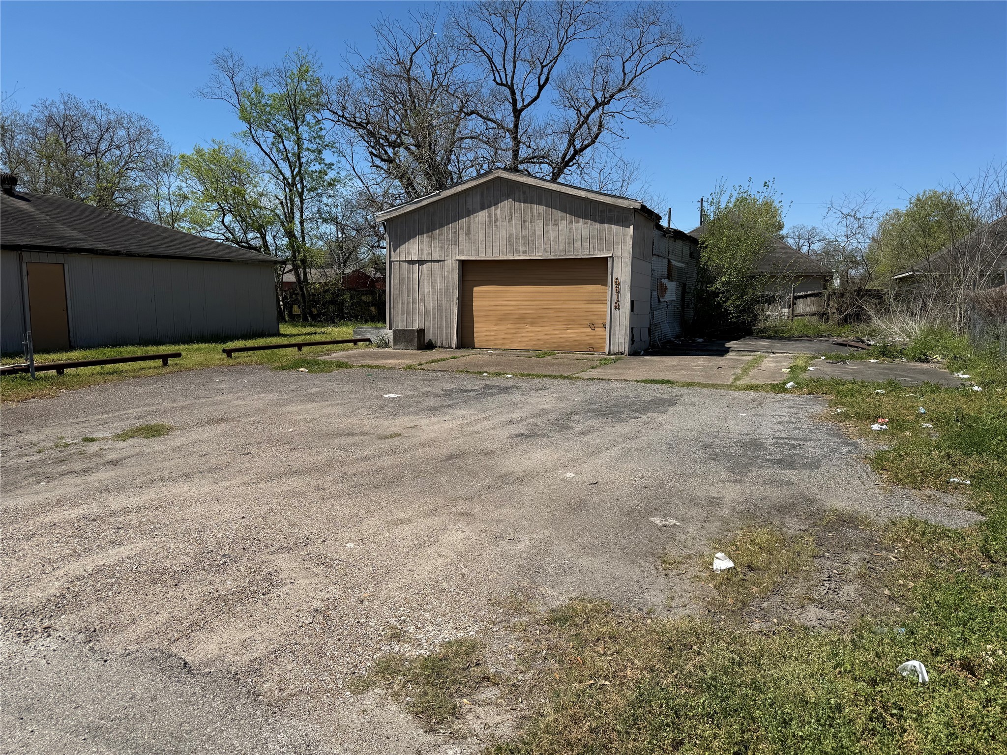 6618 & 6628 Calhoun Rd Road Property Photo