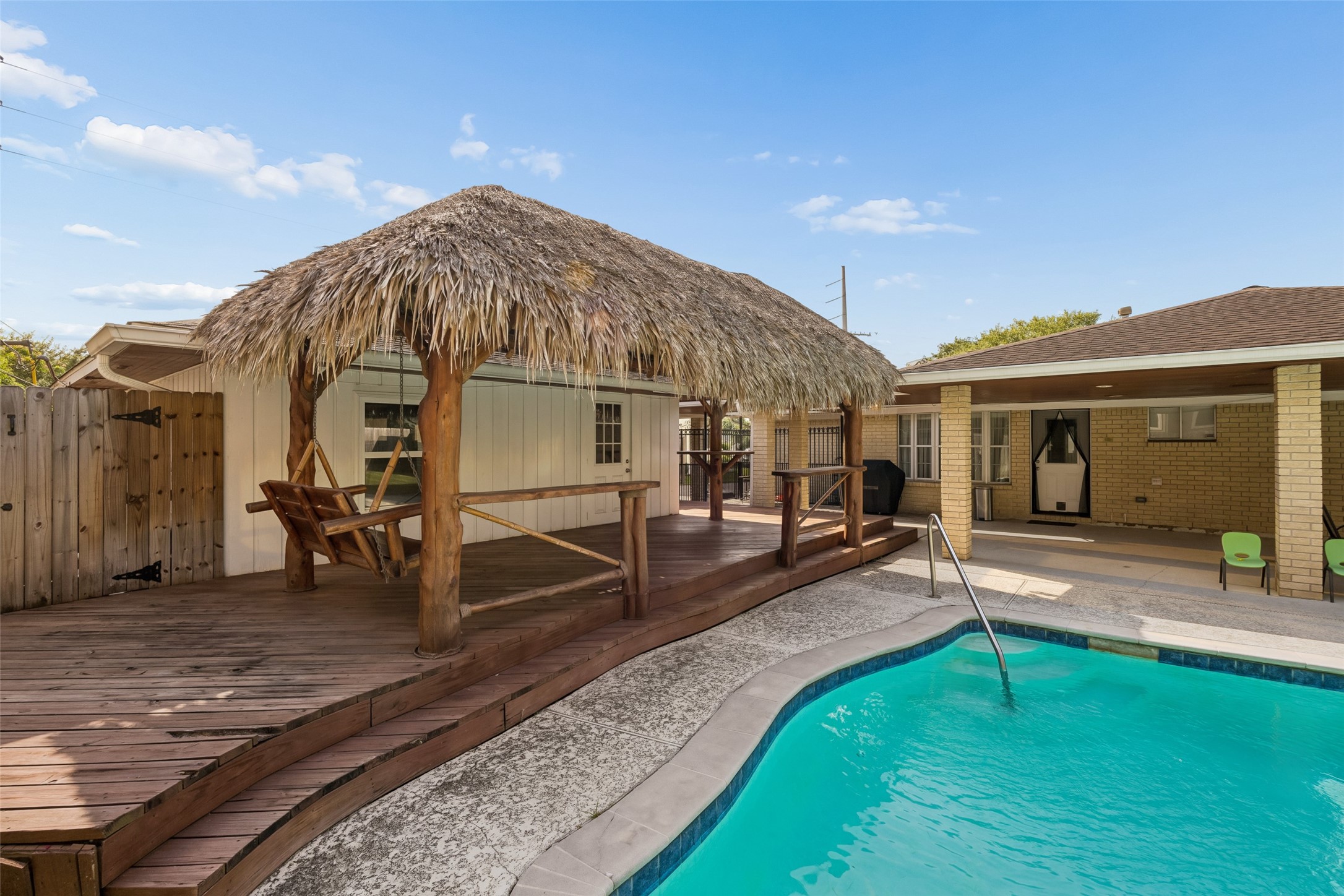 5535 S Braeswood Boulevard Property Photo 1