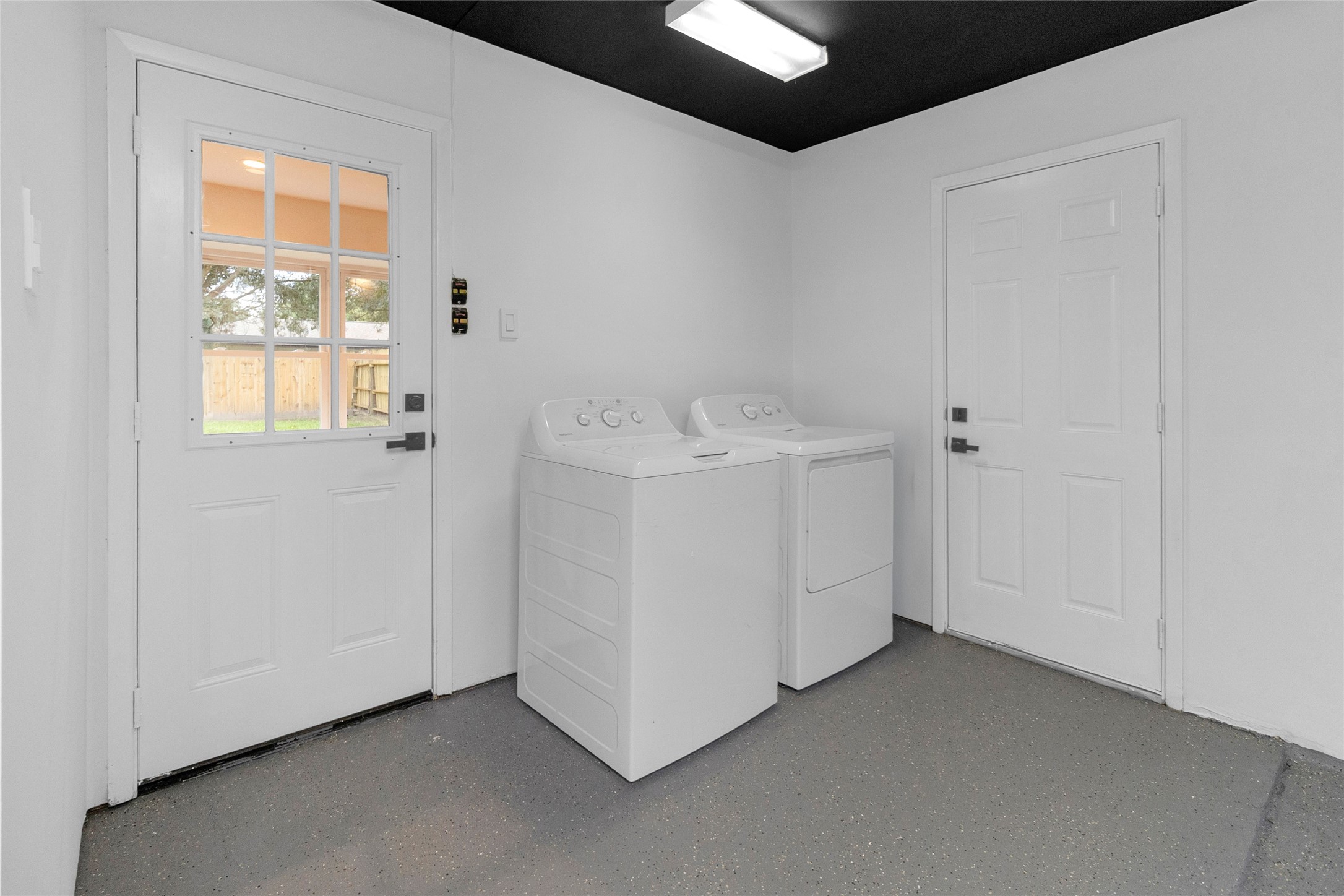 4439 Reynaldo Drive Property Photo 32