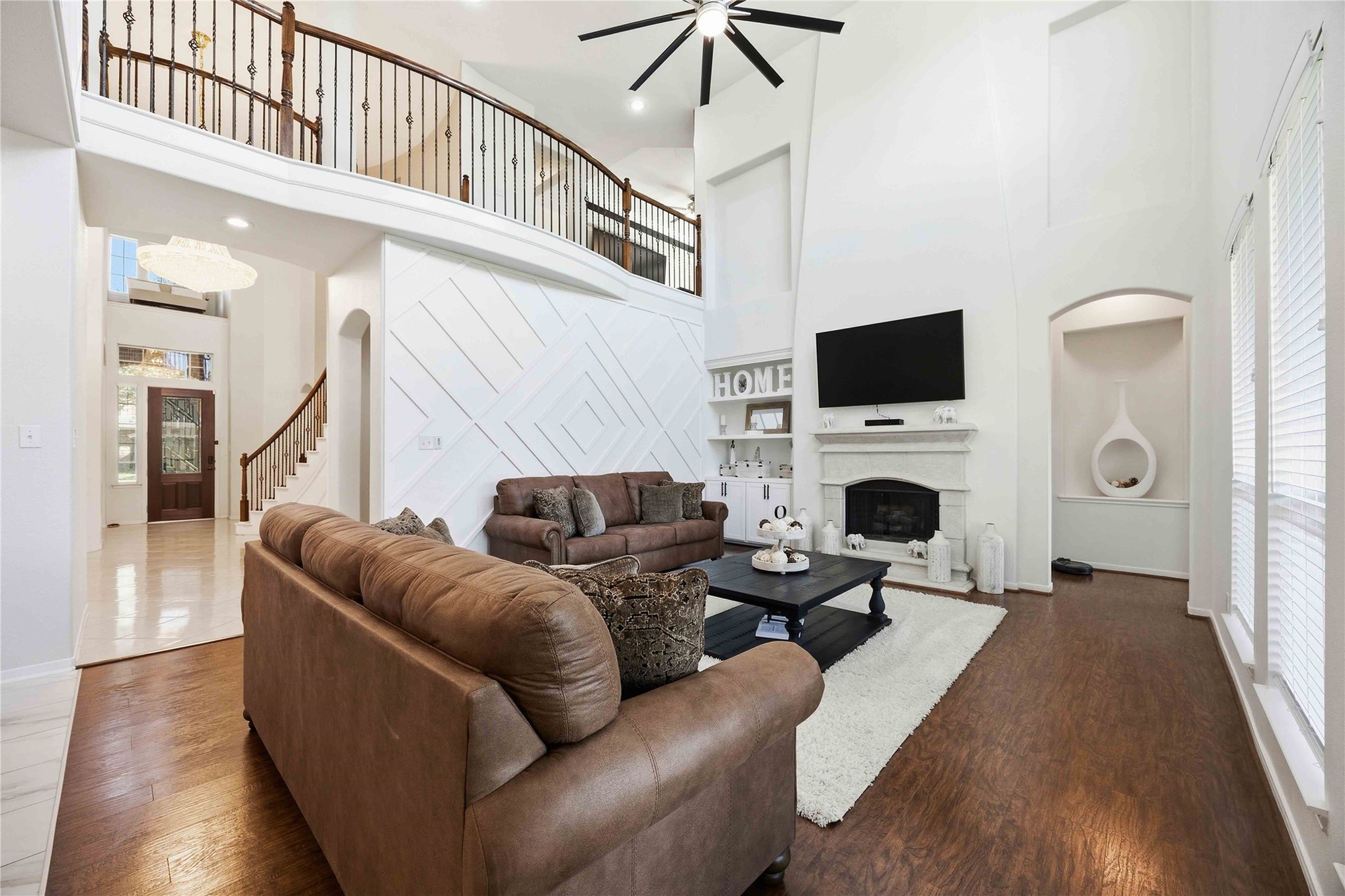 2526 Crystal Shore Drive Property Photo 13