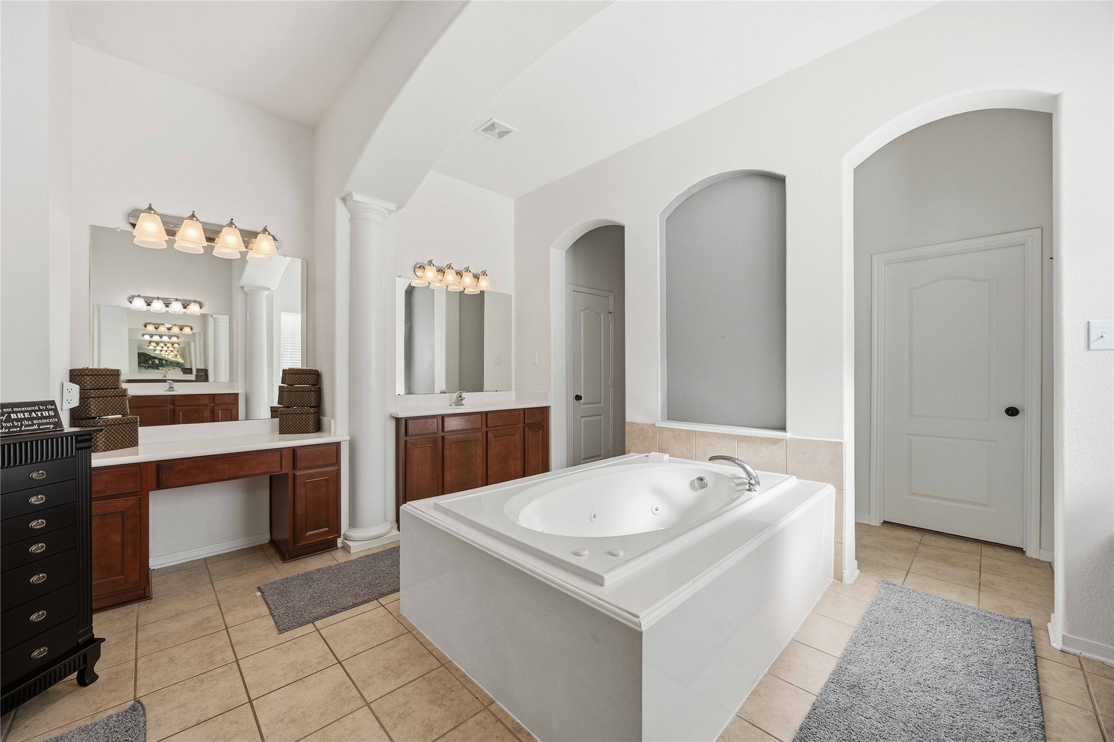 2526 Crystal Shore Drive Property Photo 27