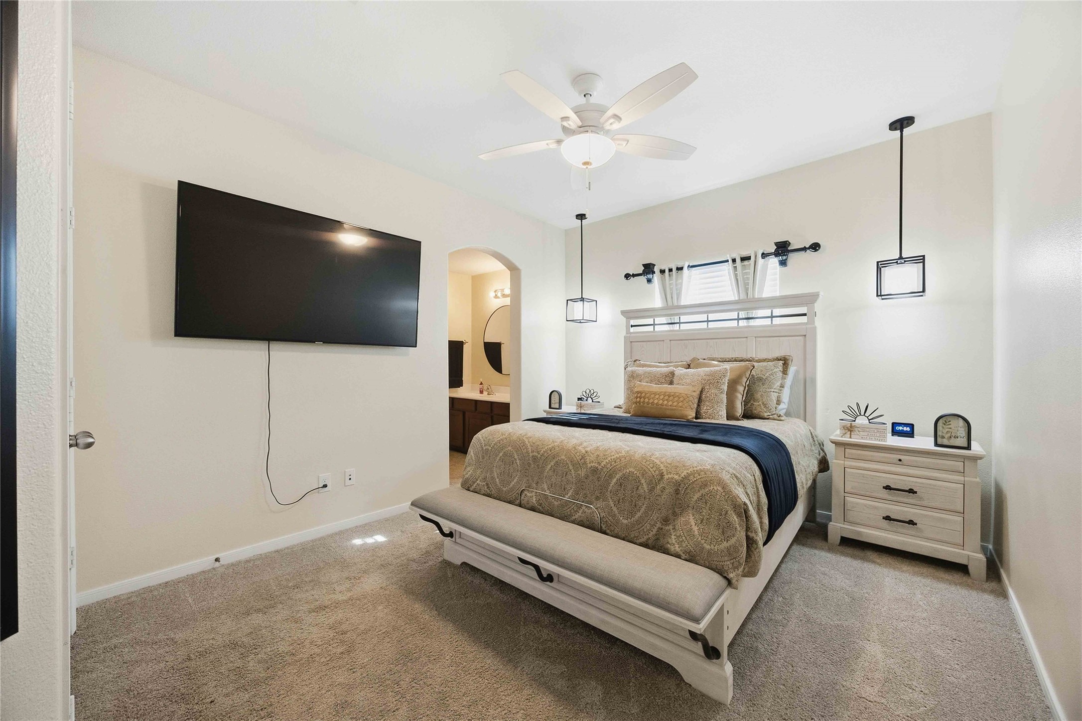 2526 Crystal Shore Drive Property Photo 33