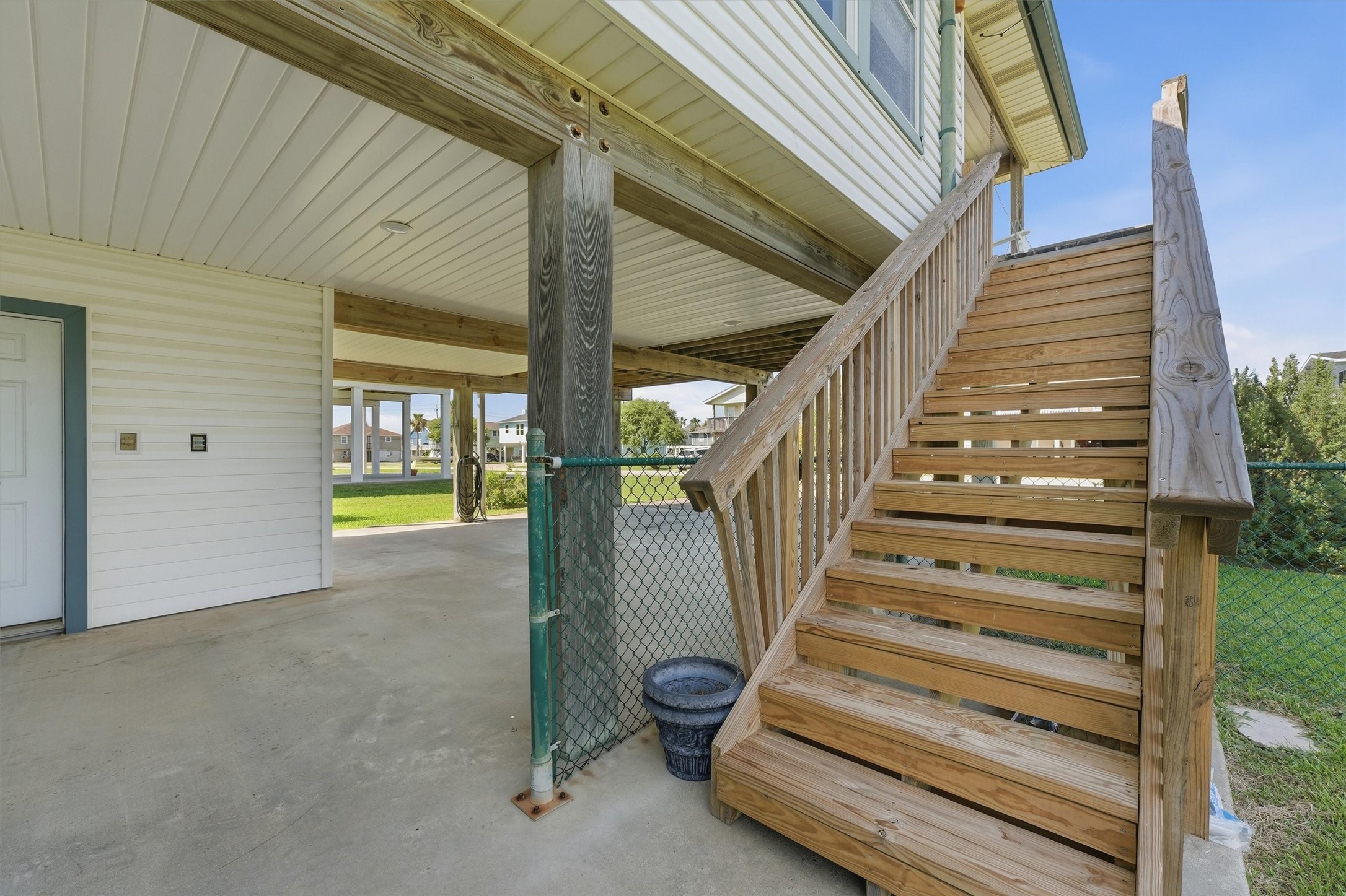 4014 Jackson Drive Property Photo 4