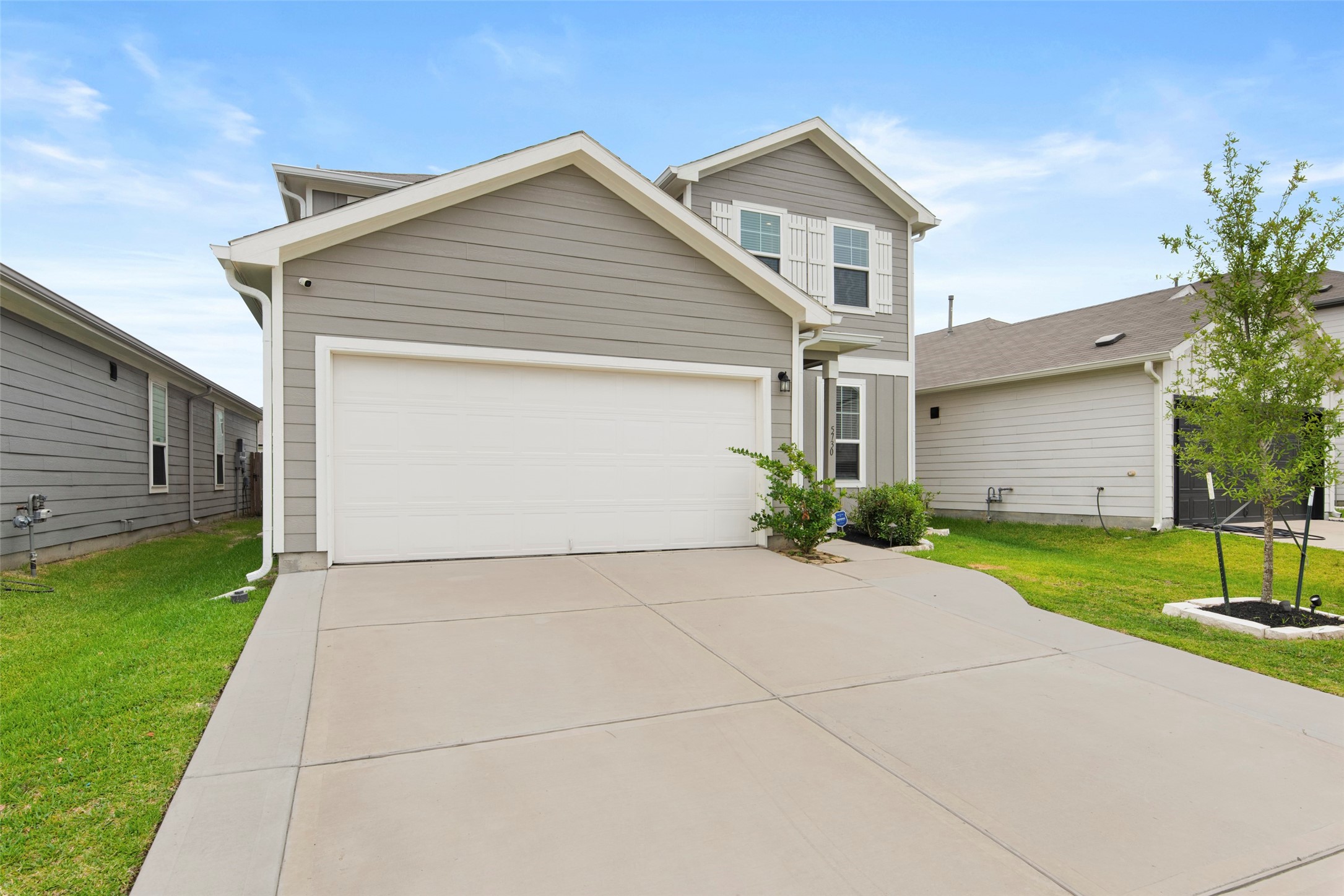 5730 Finely Run Street Property Photo 2