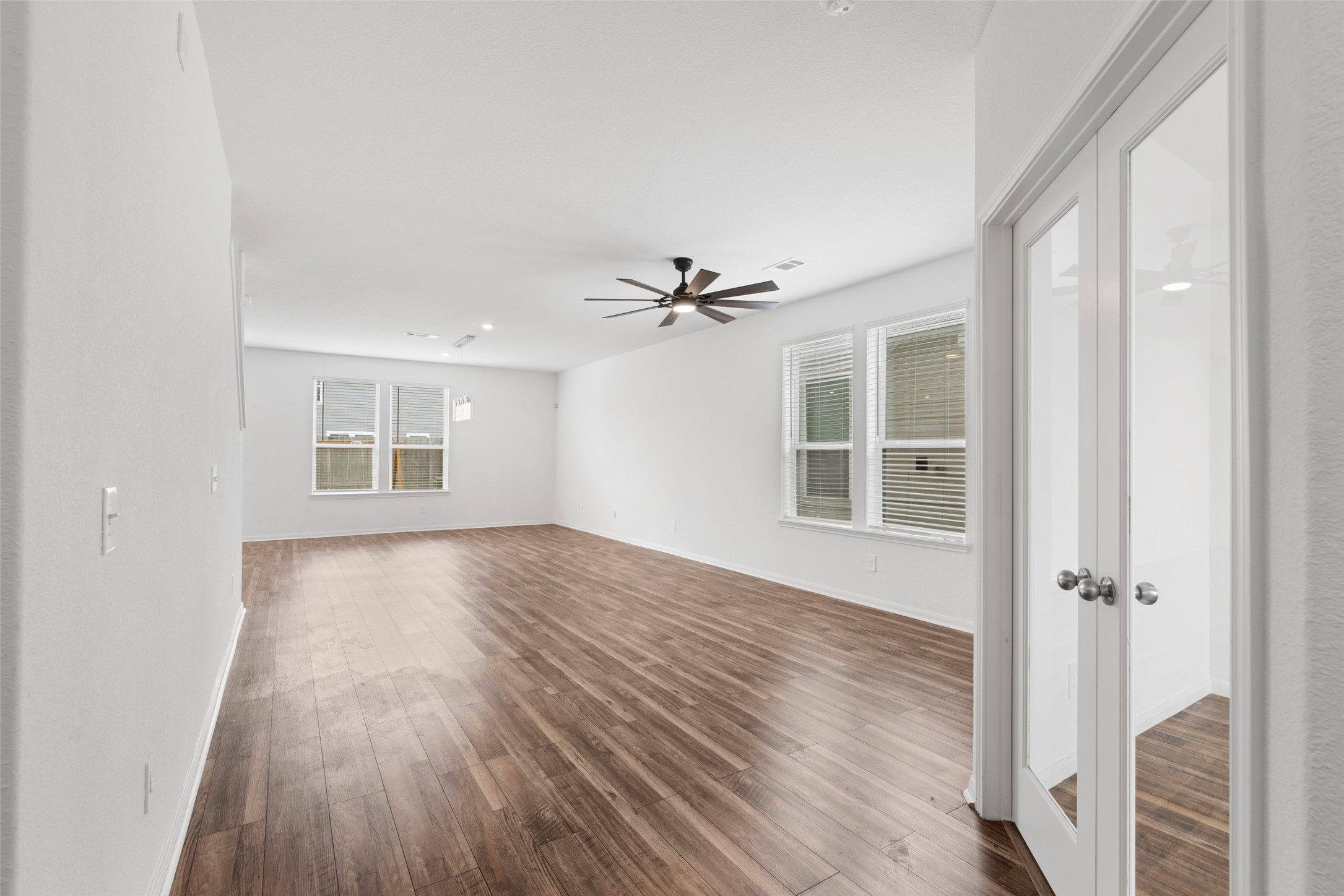 5730 Finely Run Street Property Photo 7