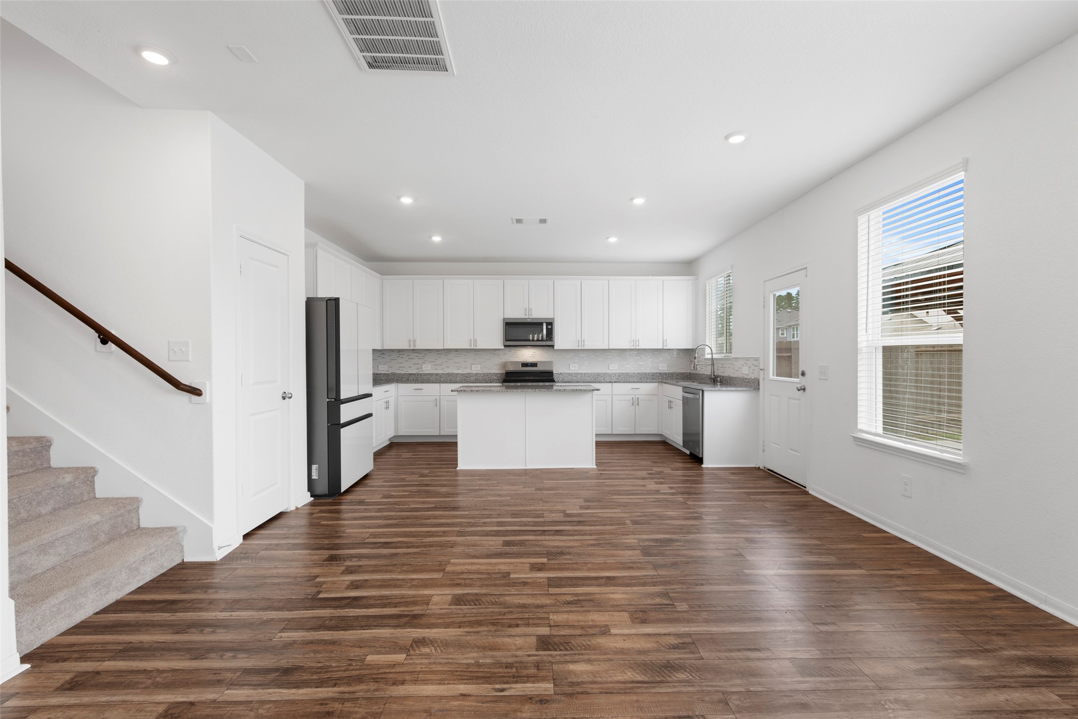 5730 Finely Run Street Property Photo 14