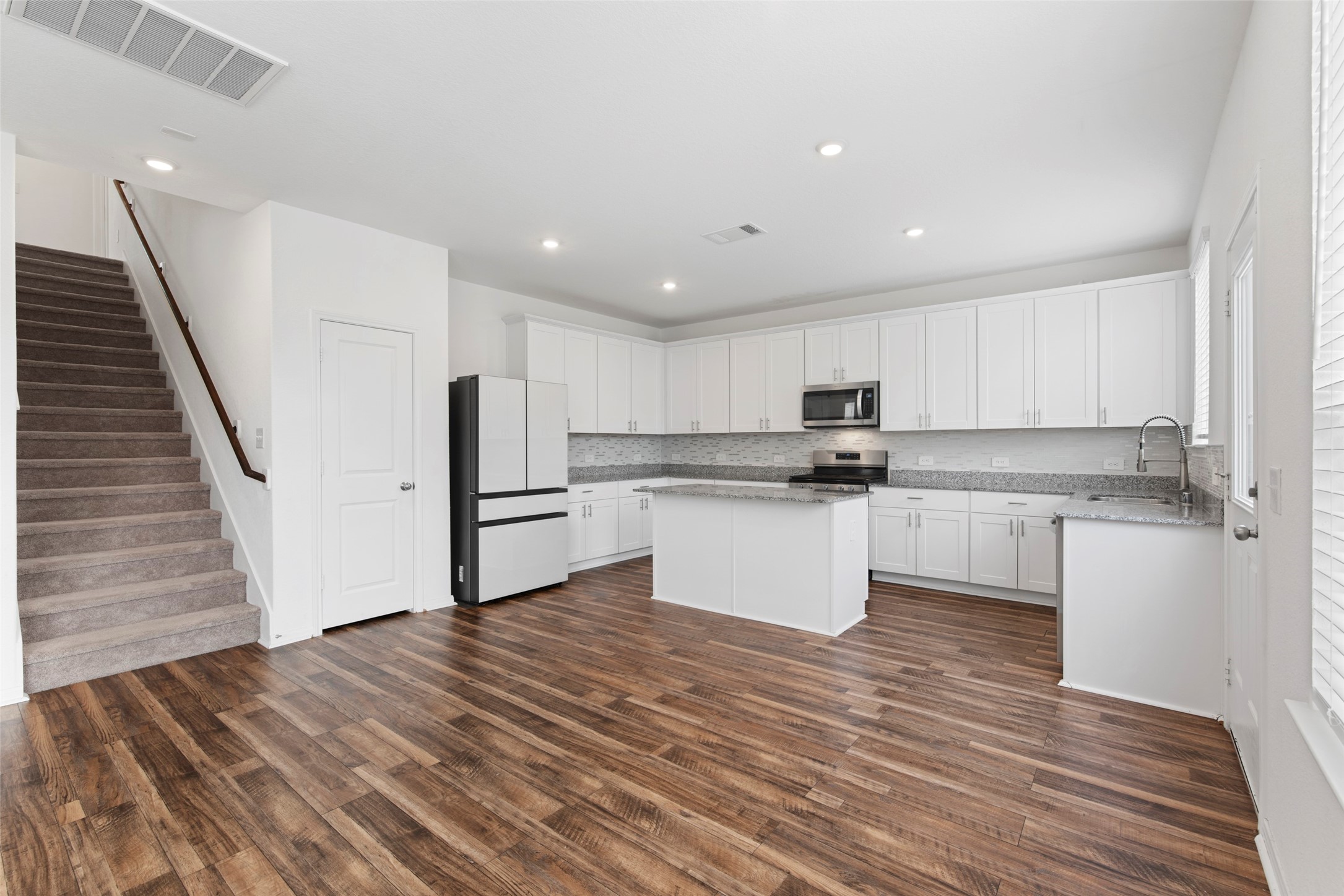 5730 Finely Run Street Property Photo 15