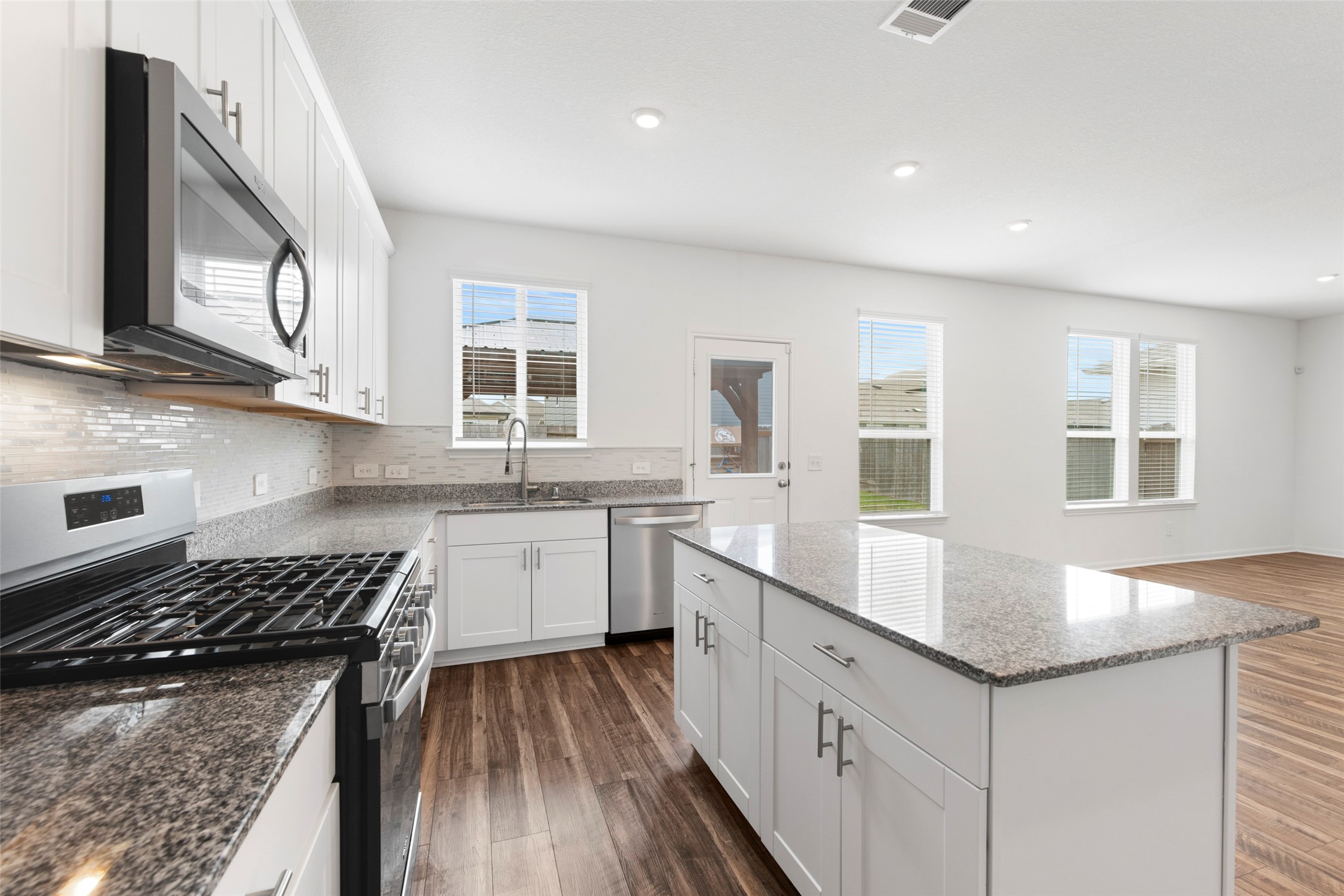 5730 Finely Run Street Property Photo 17