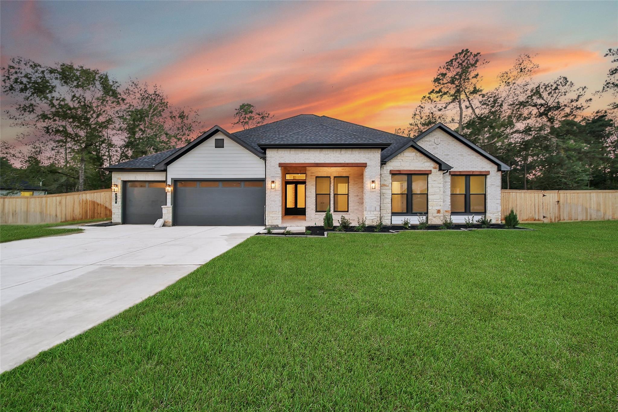 359 Louvenia Court, Pinehurst Tx 77362 Property Photo 1