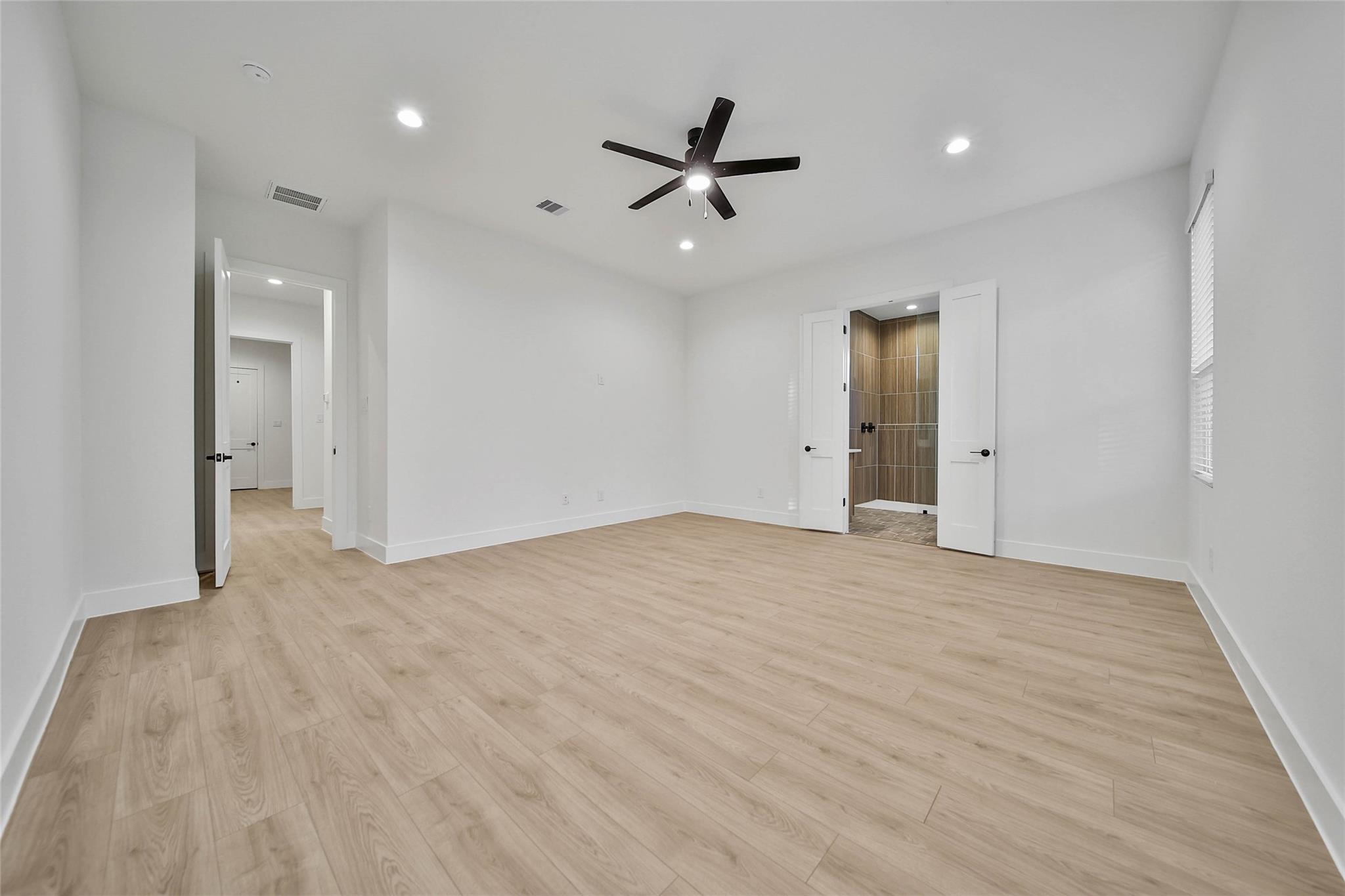 359 Louvenia Court, Pinehurst Tx 77362 Property Photo 21